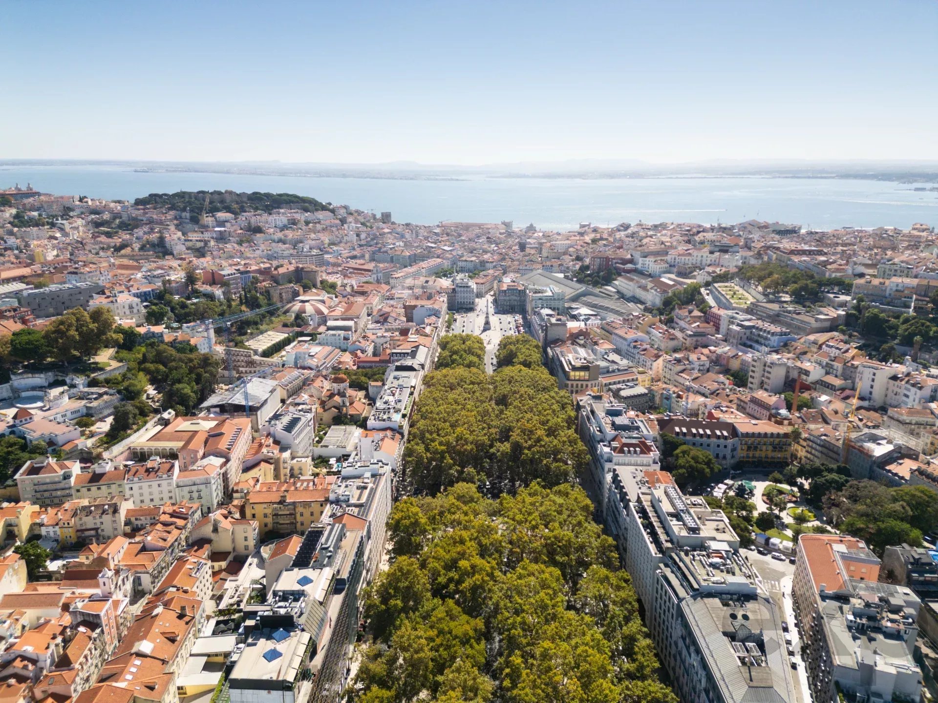 Elegant T2 + 1 Penthouse in Downtown Lisbon 86935832 image 12