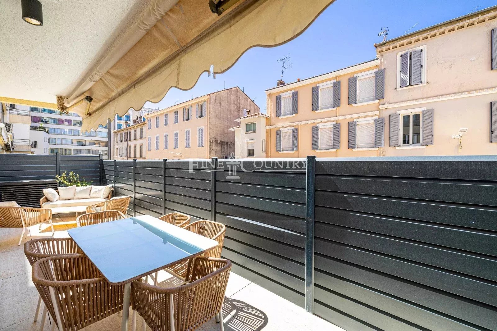 Photo of Luxury Renovated Apartment for Sale – Cannes Croisette