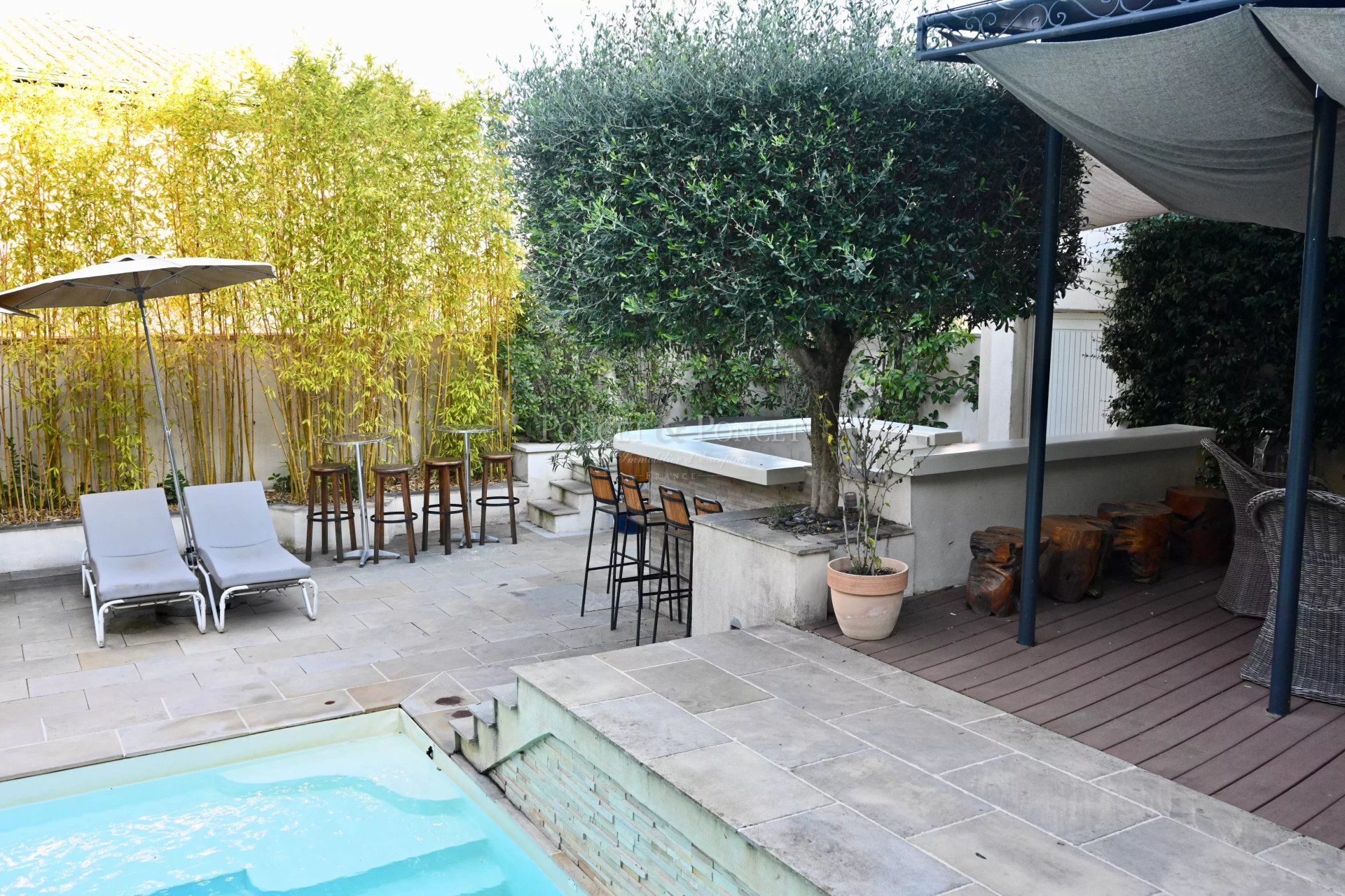 10 Bedroom Villa/Townhouse's Image 23