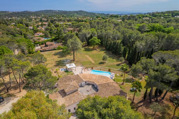 Luxury Villa for Sale in Mougins | 3.2 Hectare Family Estate — photo 2