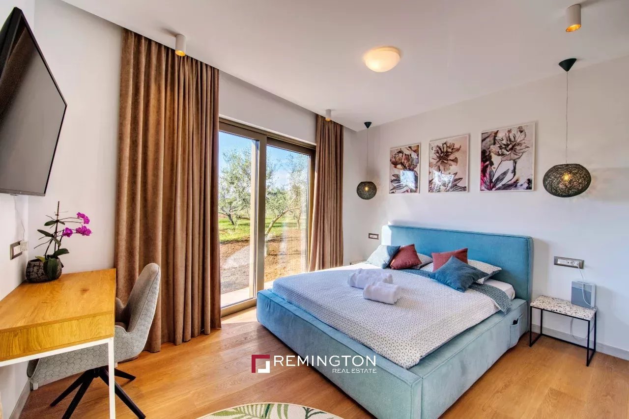 5 Bedroom Villa/Townhouse's Image 5