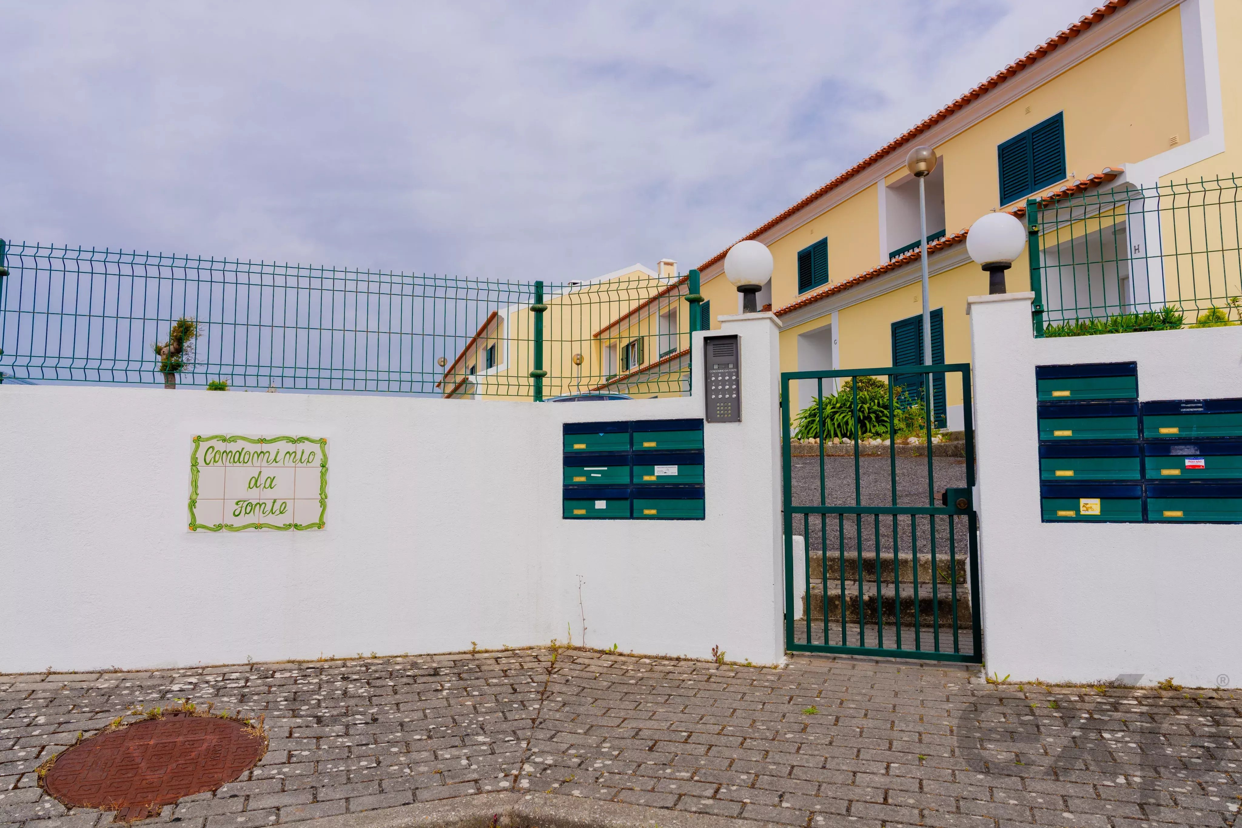 Spacious 3-Bedroom Twin Villa in Mafra, Portugal 87035720 image 3