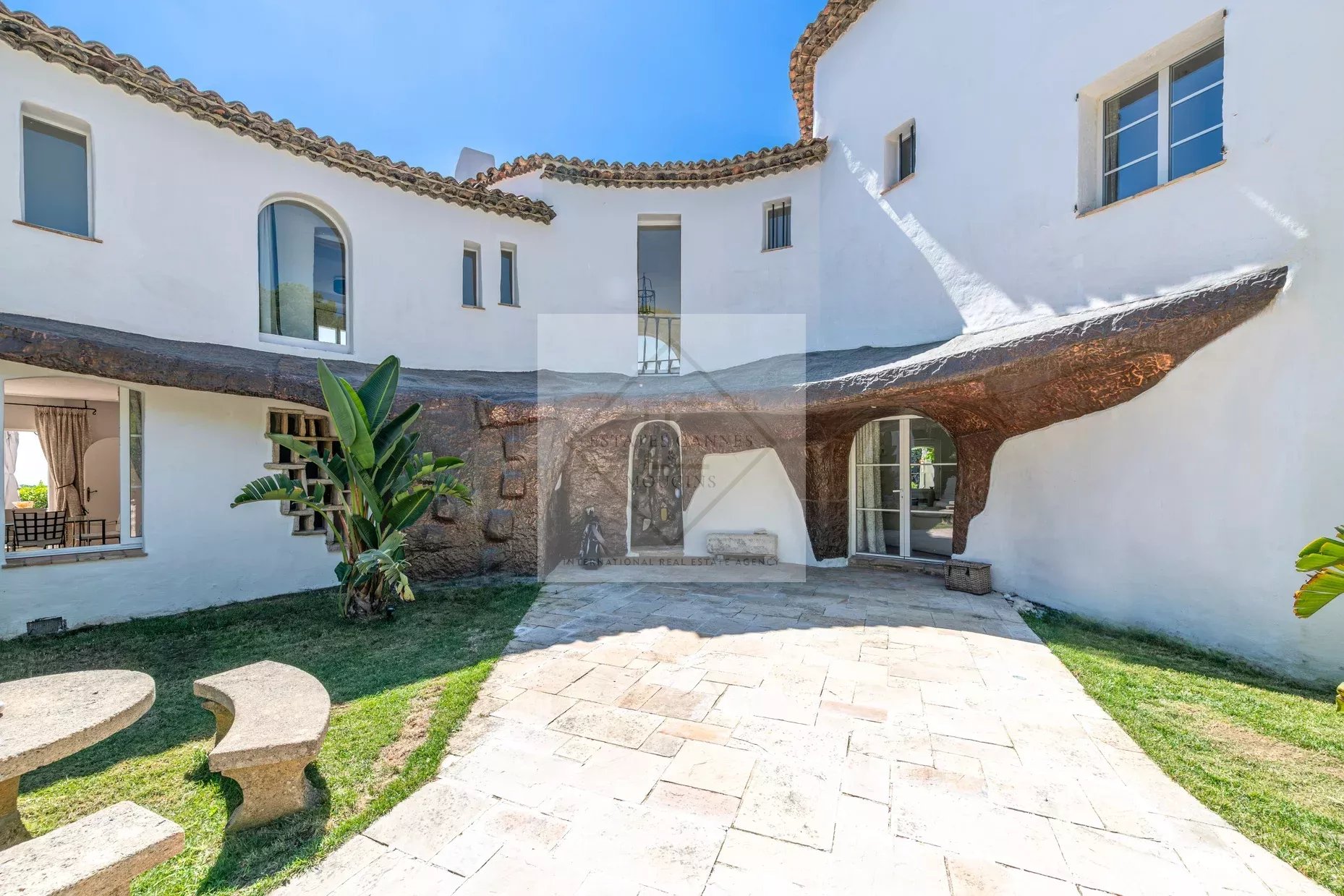 Villa d’exception à louer à l’année — photo 18