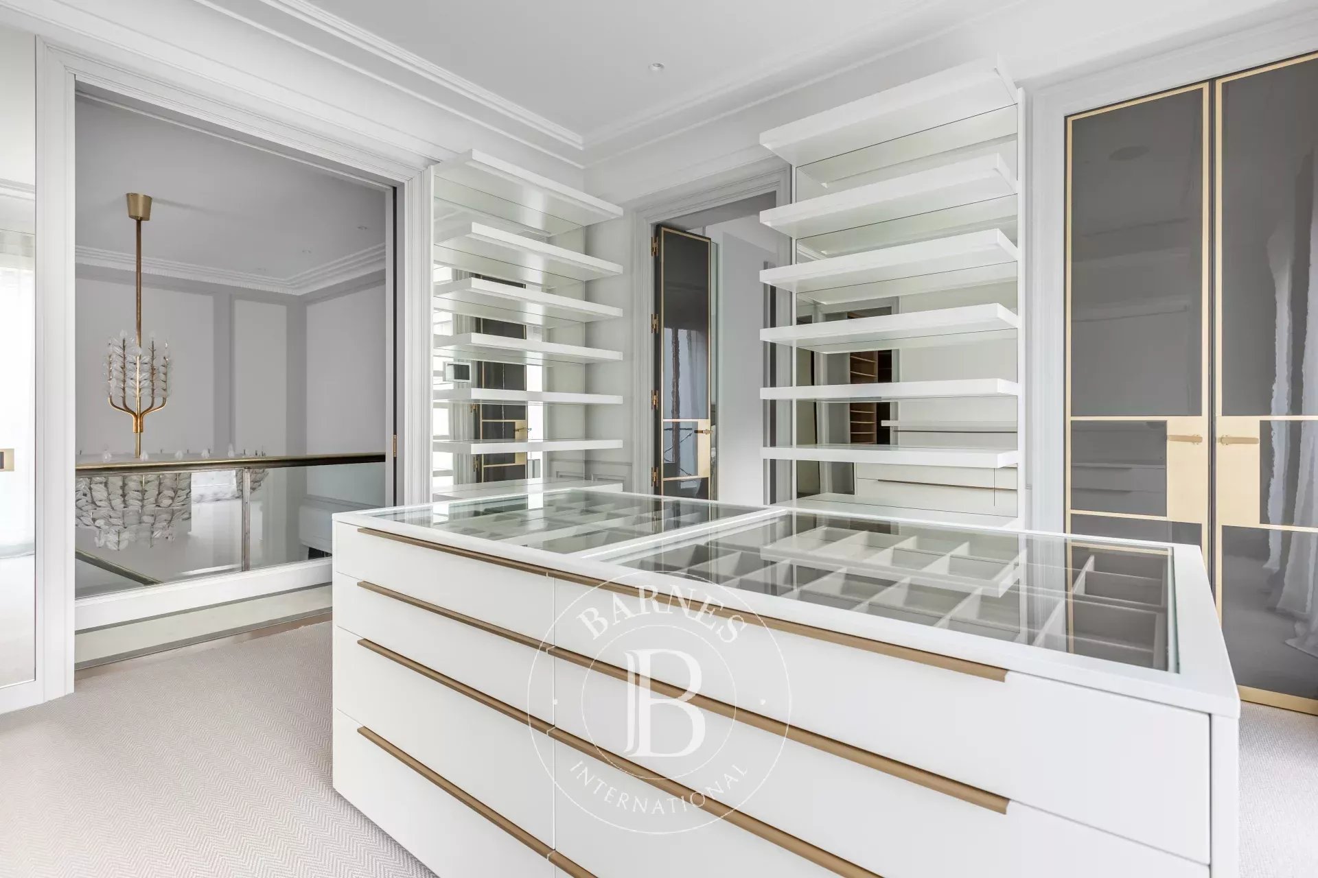 Konak Neuilly-sur-Seine - picture 6