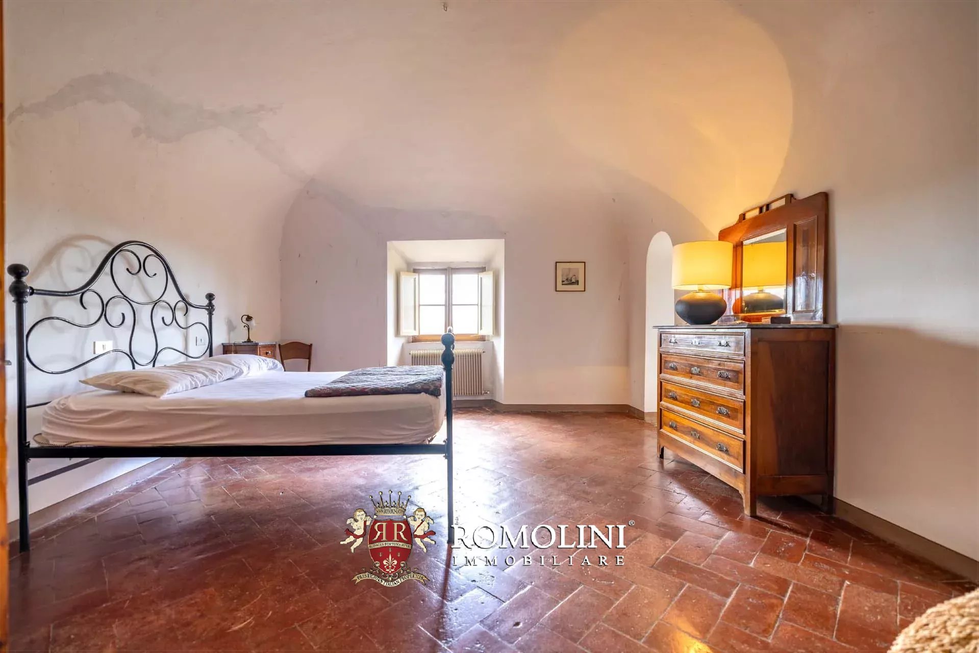 35 Bedroom Vineyard's Image 72