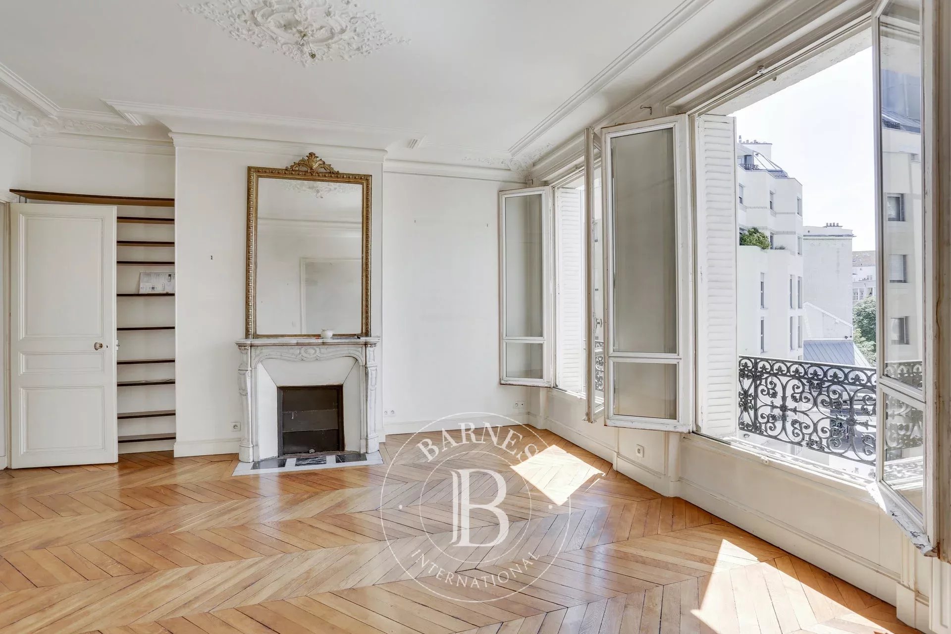 Apartment - Paris 6 - Saint-Placide - 2 bedrooms - picture 4