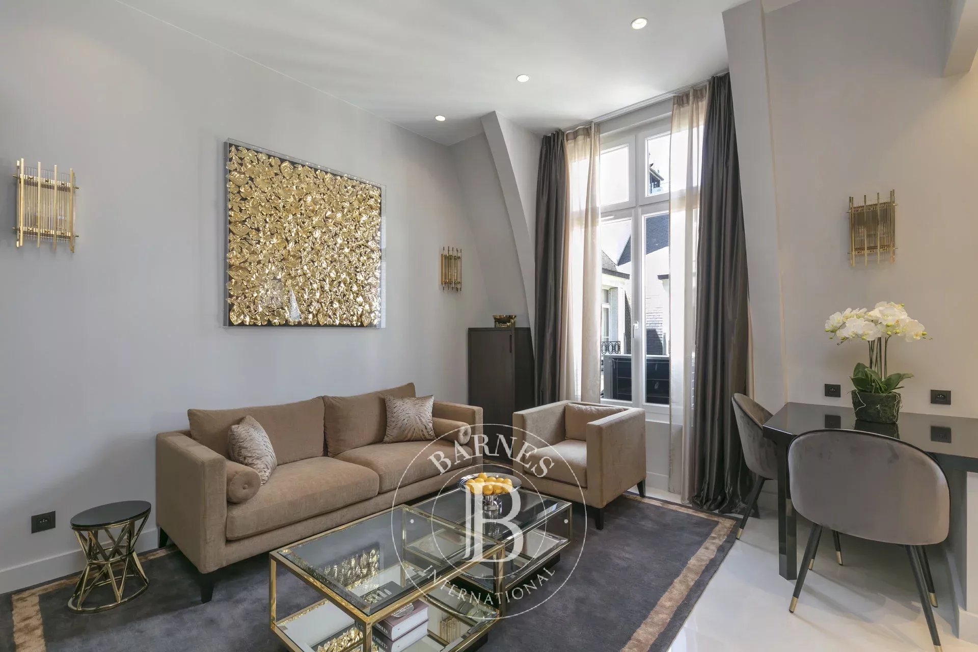 Daire Paris 8ème - picture 4