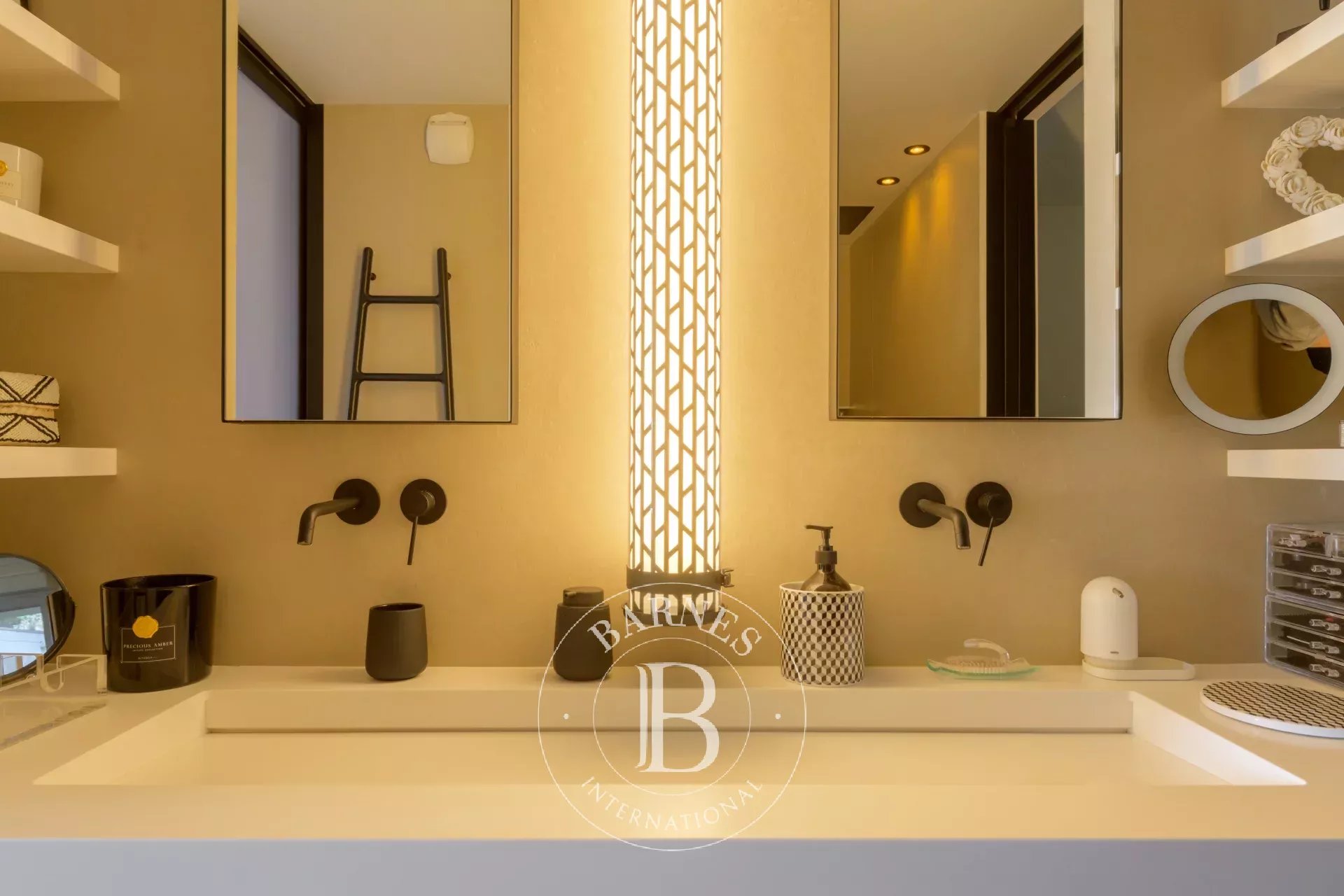 Daire Cassis - picture 13