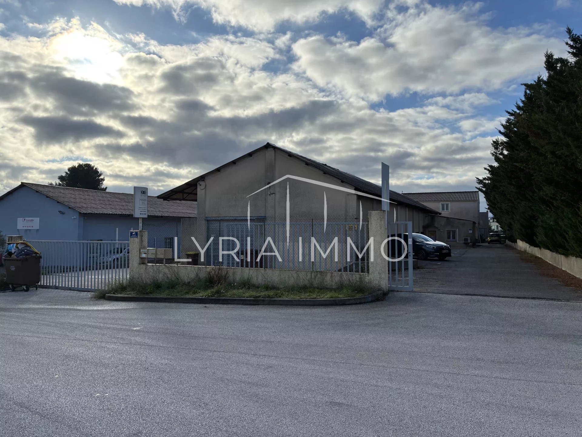 Agence immobilière de 