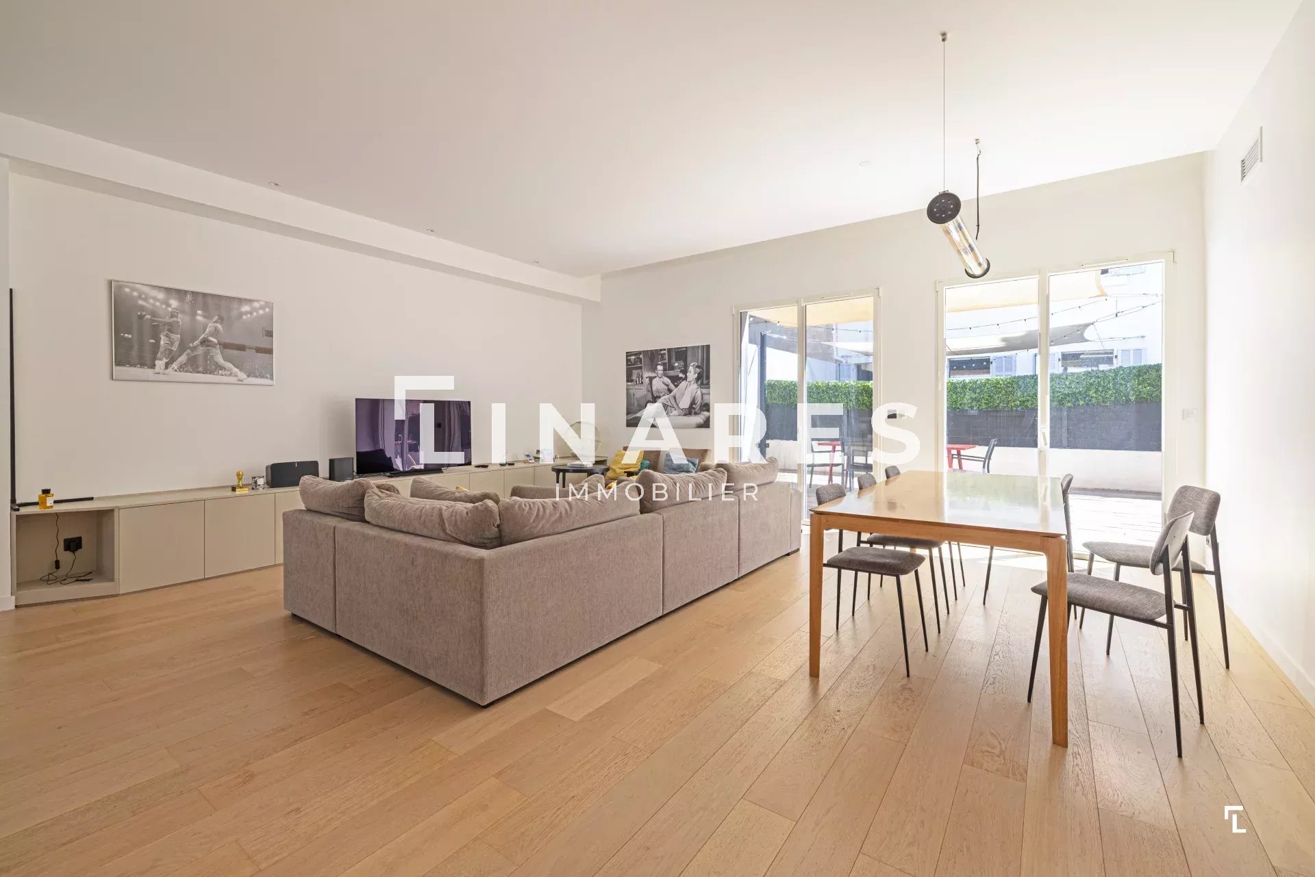 AZAHAR - Appartement Dernier Étage T4 de 98m2 - Terrasse  - 13001 LONGCHAMP