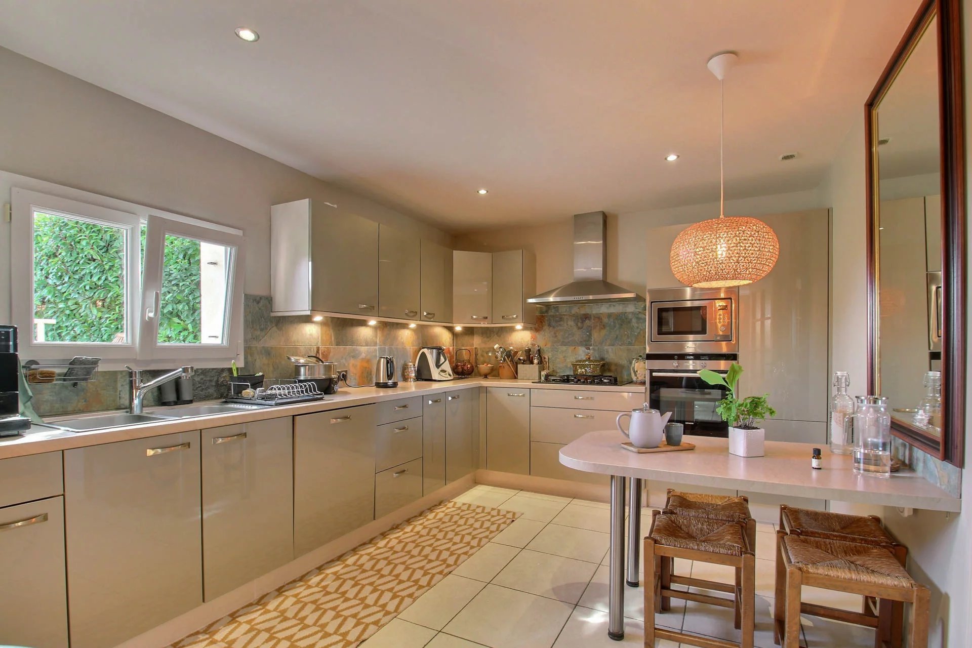 Single-storey villa at walking distance - SEILLANS