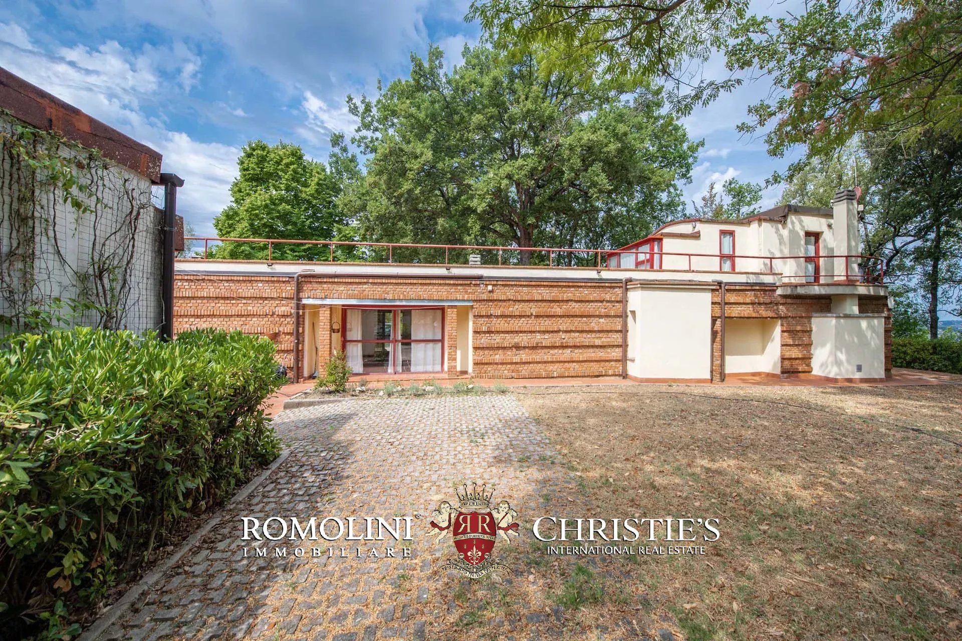 2 Bedroom Villa/Townhouse's Image 11