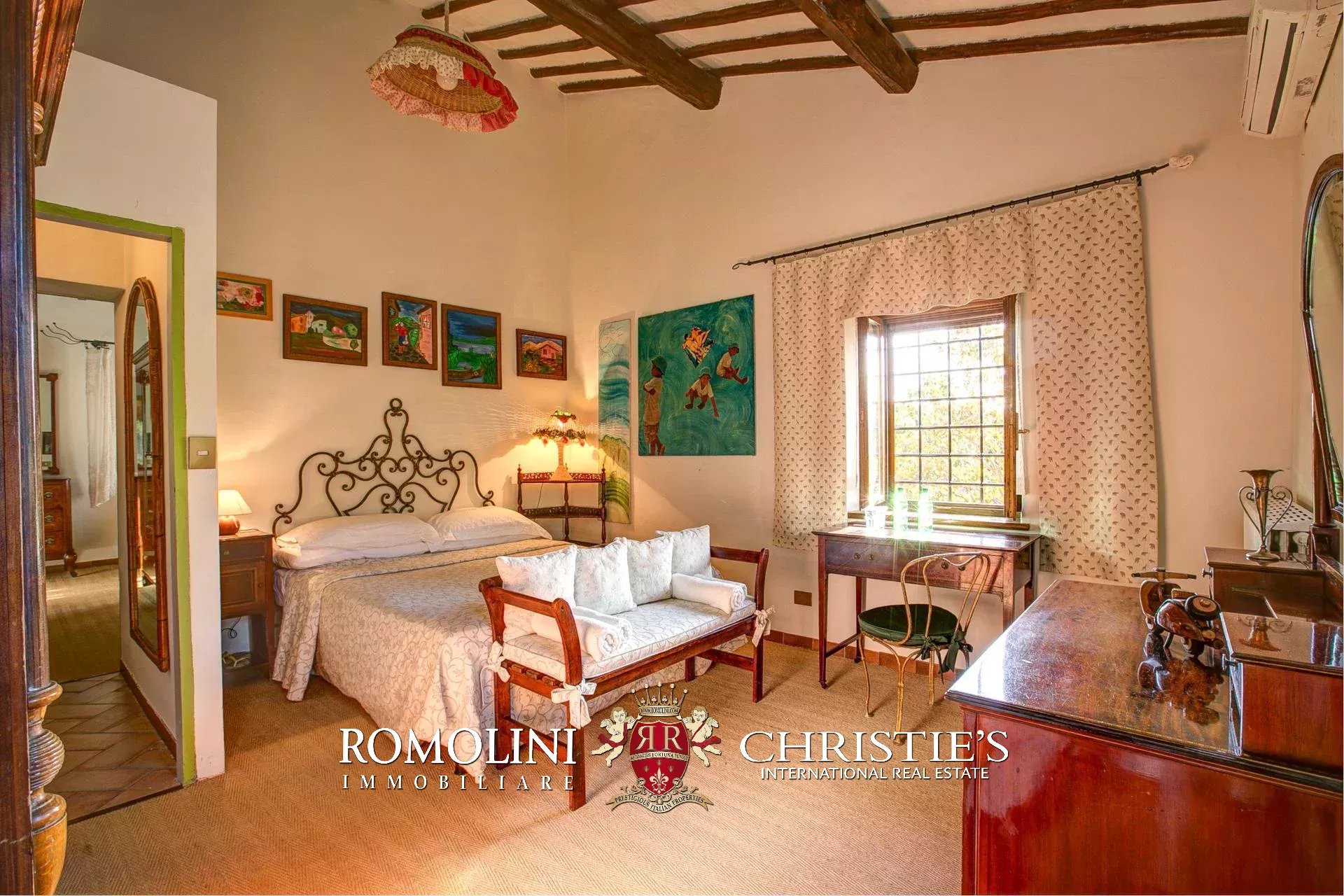 5 Bedroom Villa/Townhouse's Image 33
