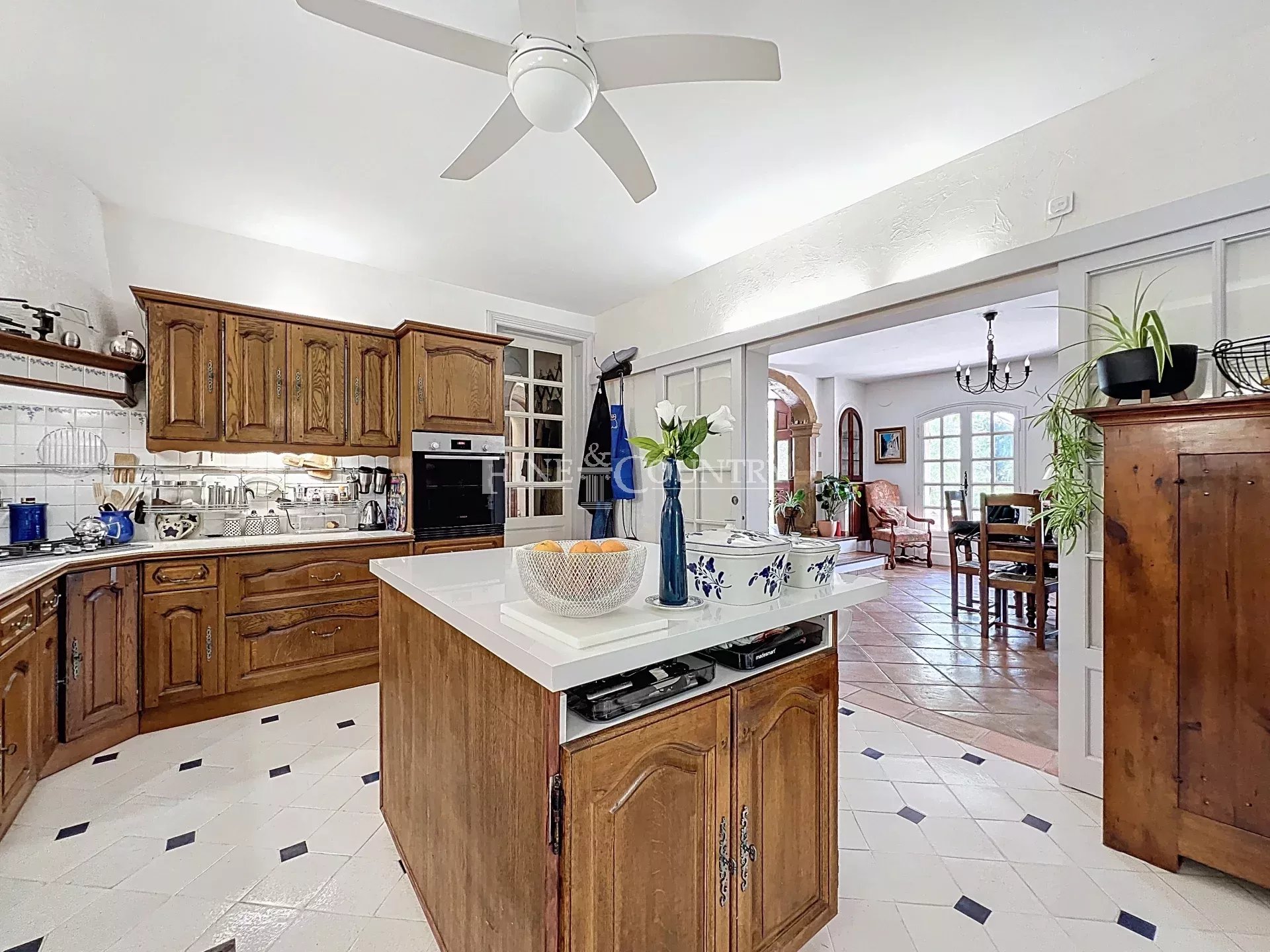 Photo of Provençal villa for sale in Auribeau-sur-Siagne