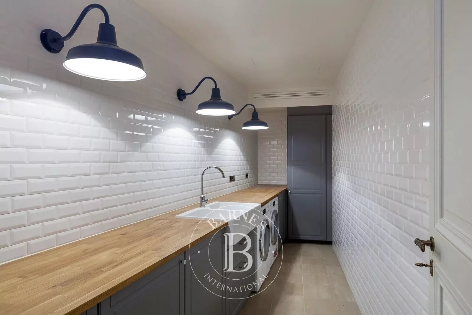 PARIS 7 - GRENELLE - BOURGOGNE - APARTMENT - picture 17