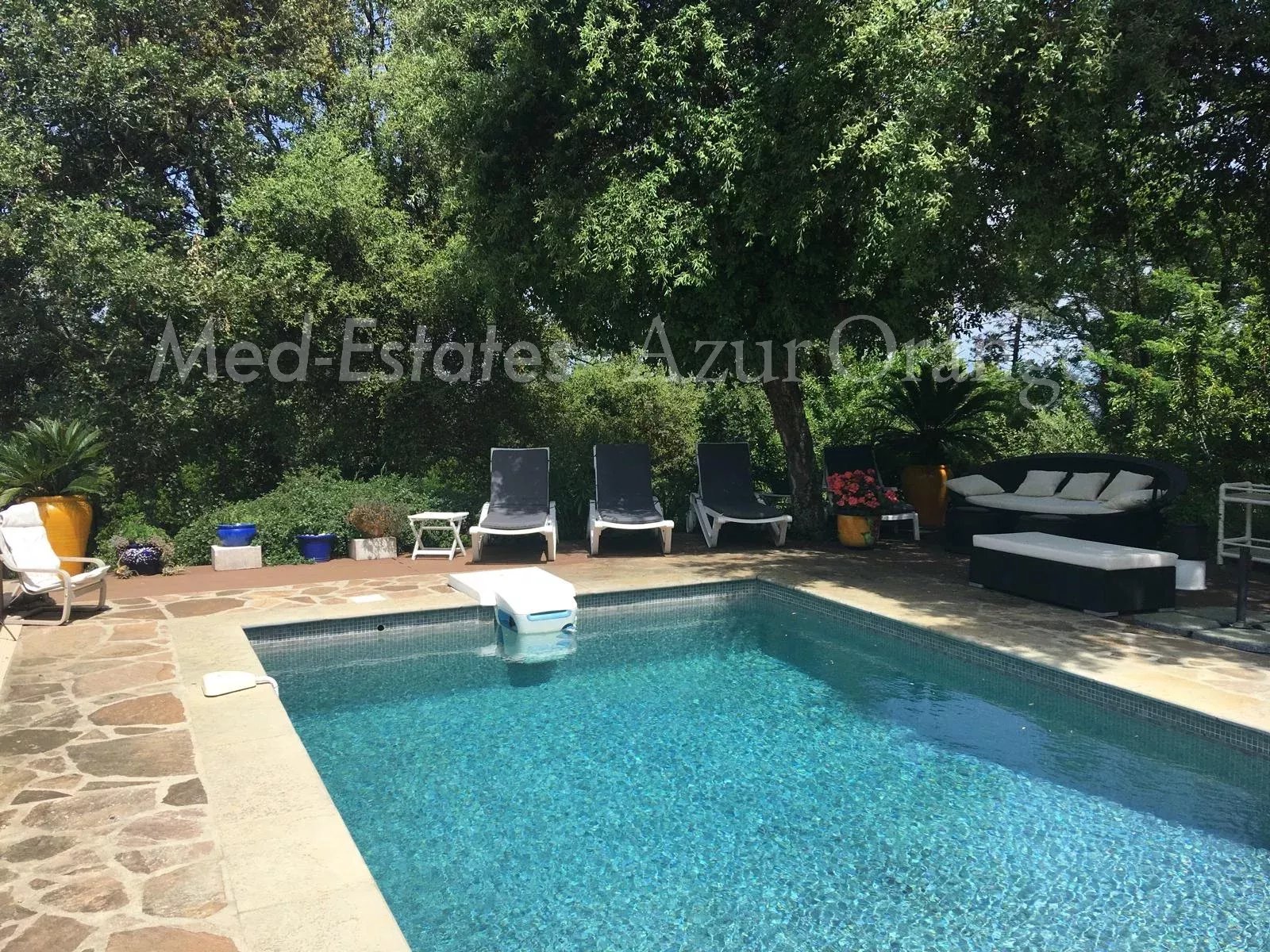 Agence immobilière de Med-Estates Saint Tropez
