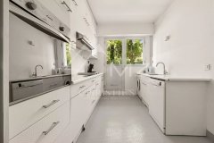 Apartment with Great Potential in the Prized California District — photo 7 of 7