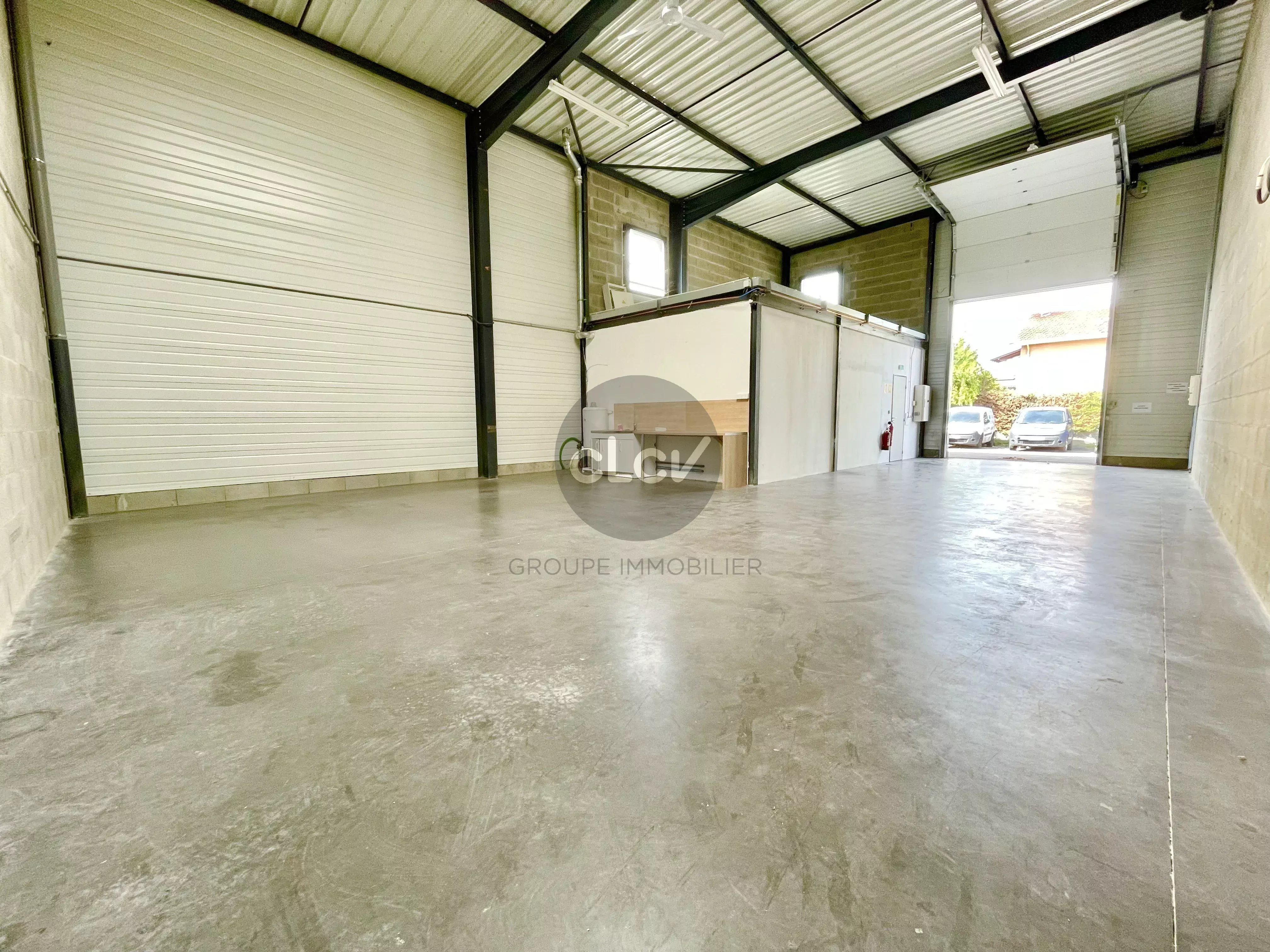 Local mixte 198 m² 69100 VILLEURBANNE