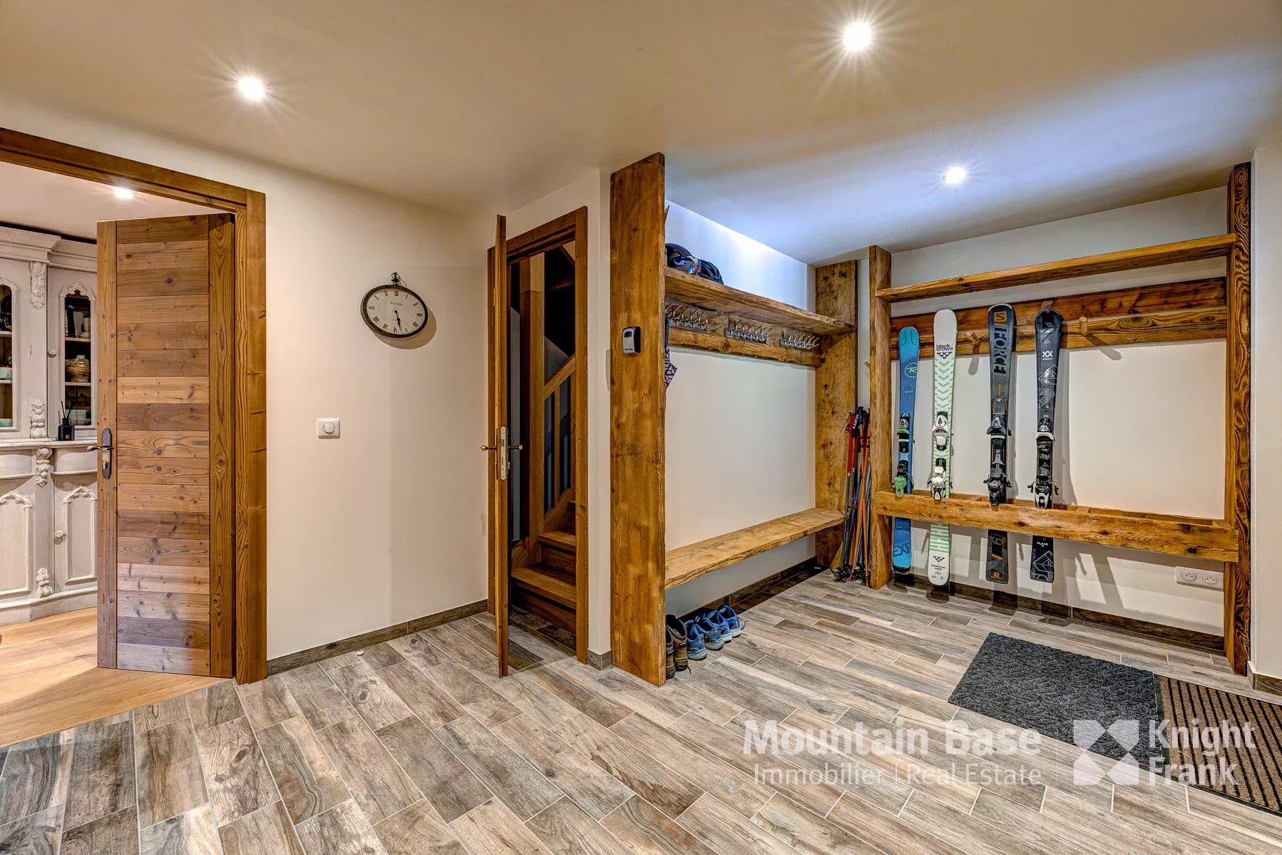 Photo of Stunning 7 bedroom chalet in La Côte d’Arbroz
