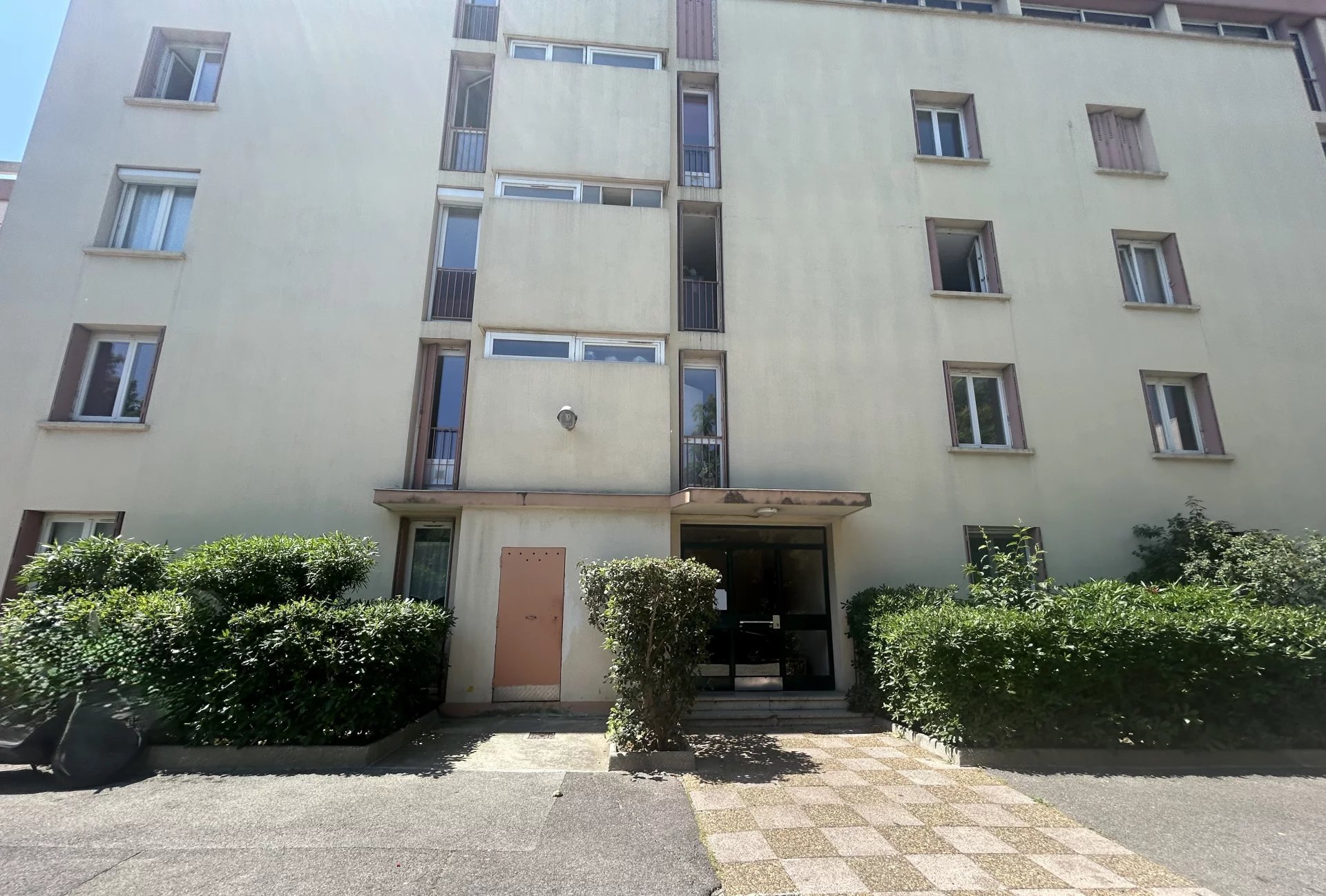 T3 - ST TRONC - PARC VERDILLON 10ème