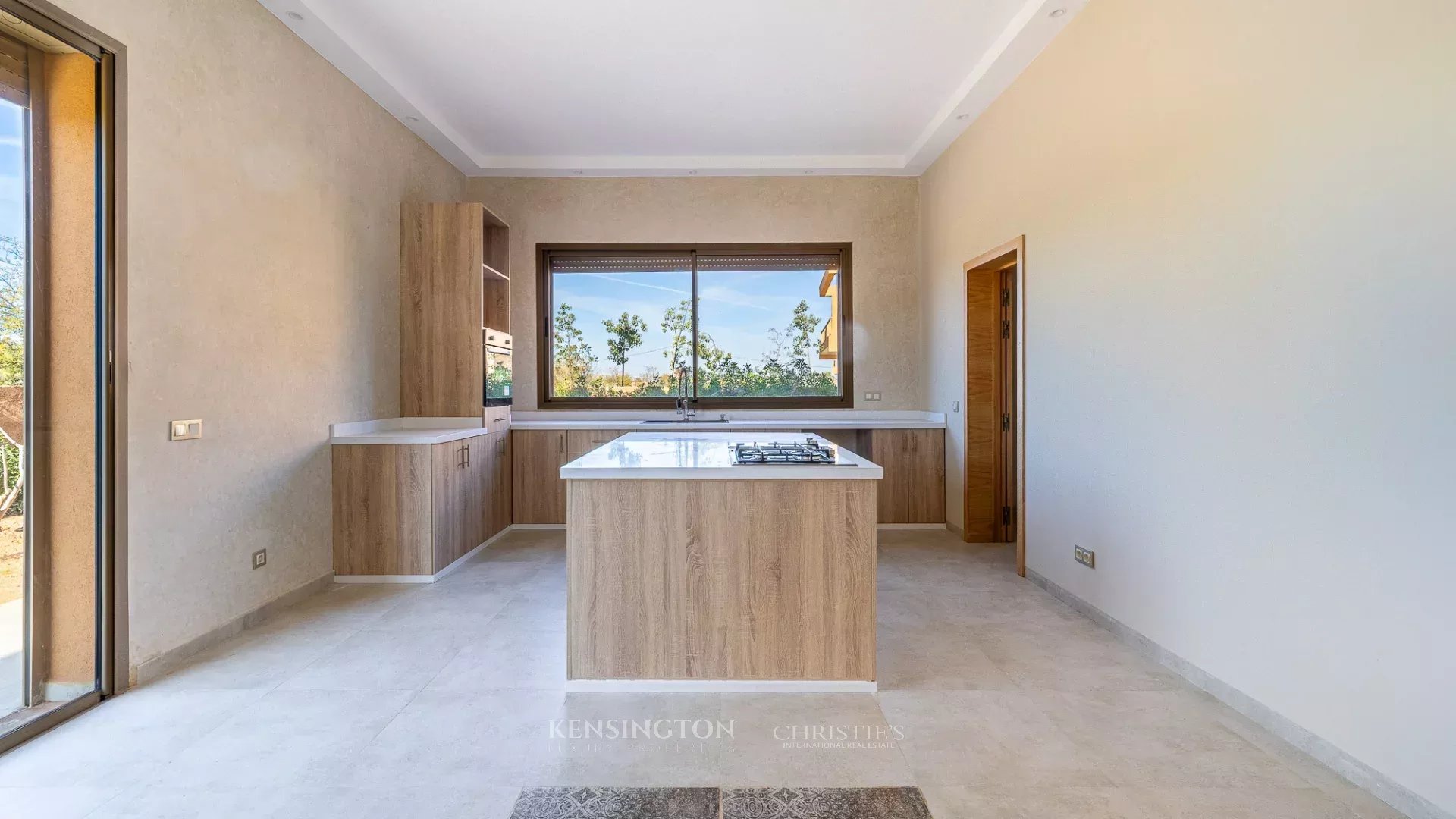 4 Bedroom Villa/Townhouse's Image 10