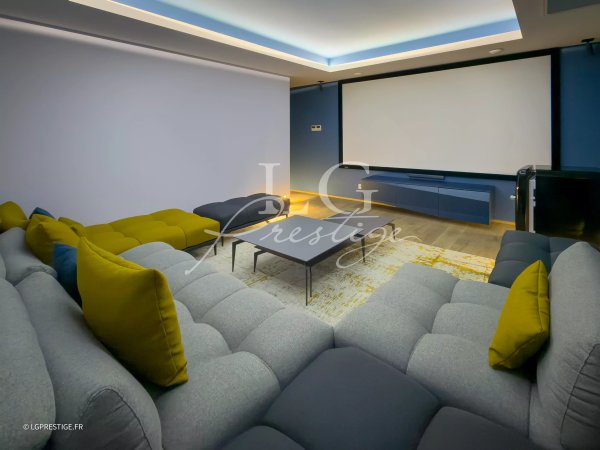 Luxury Contemporary Villa Sainte-Maxime | French Riviera Family Estate — photo 7