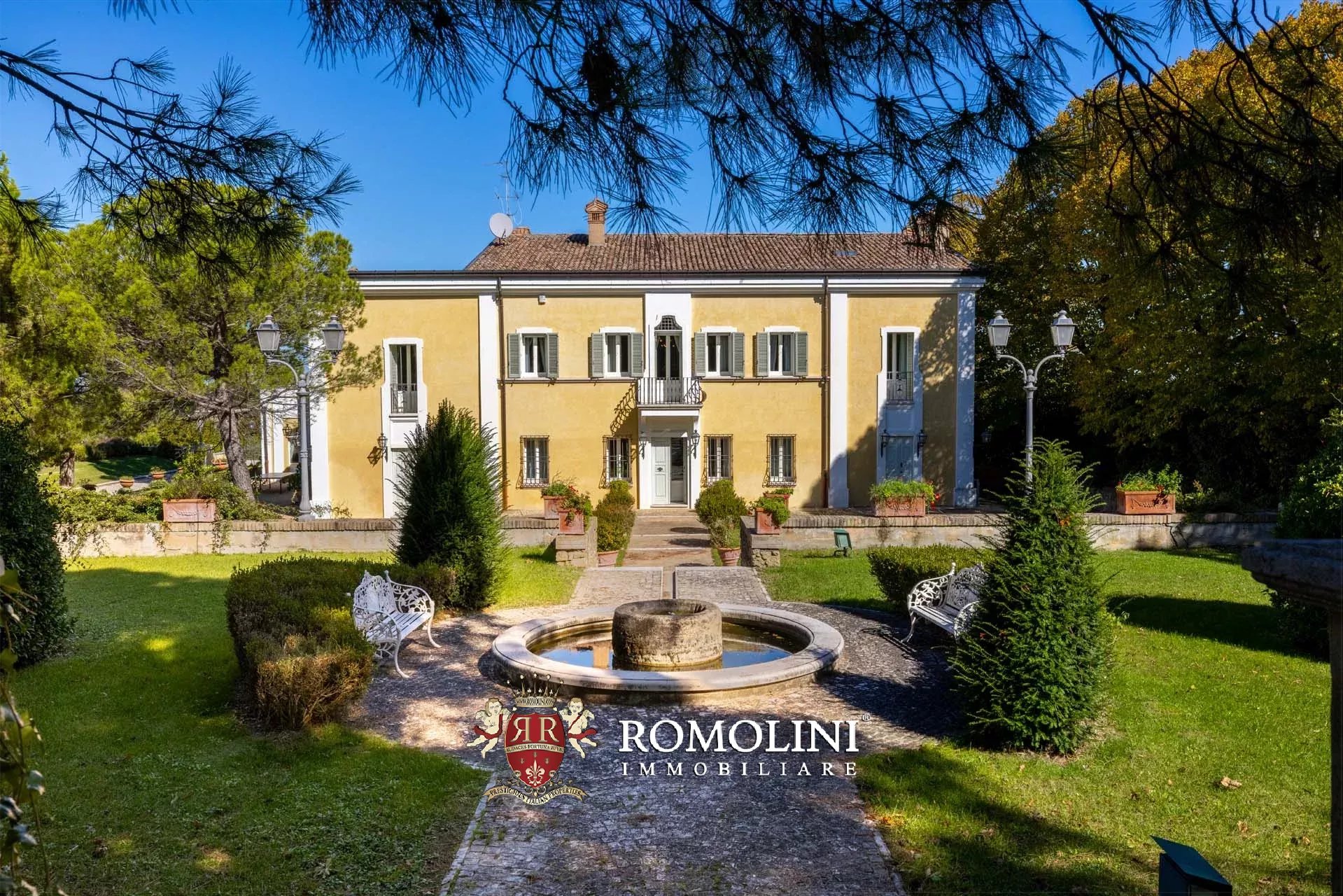 12 Bedroom Villa/Townhouse's Image 14