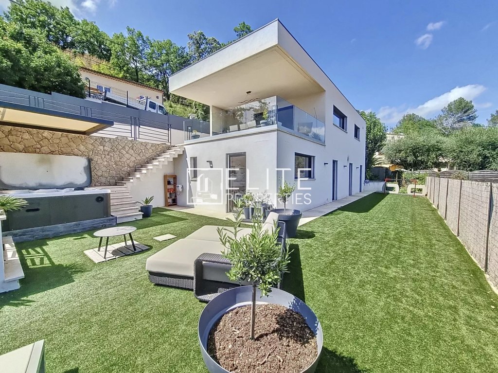 Villa for sale in Le Tignet — MODERN 4-ROOMS HOUSE 126m² LE TIGNET