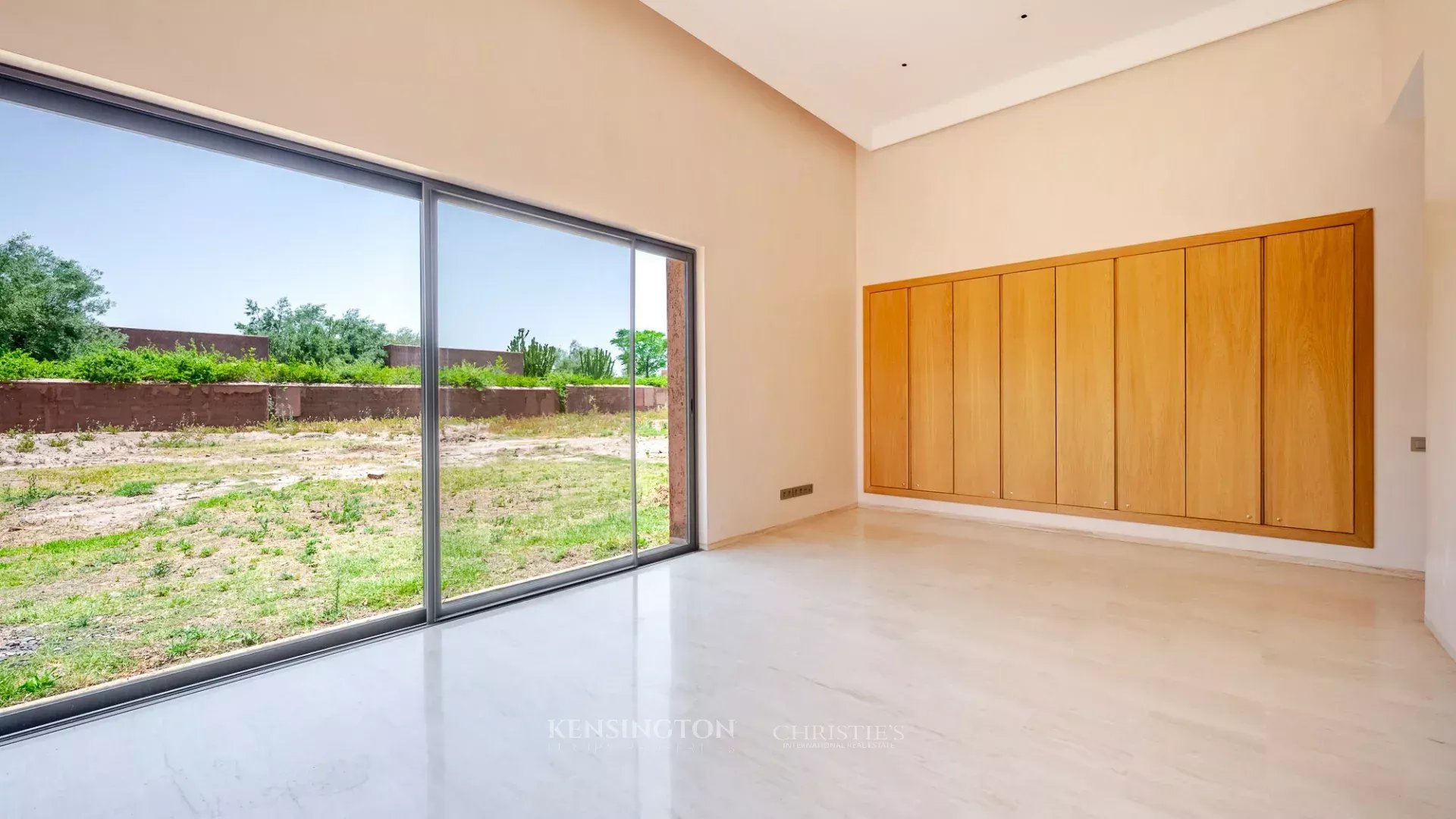 6 Bedroom Villa/Townhouse's Image 20