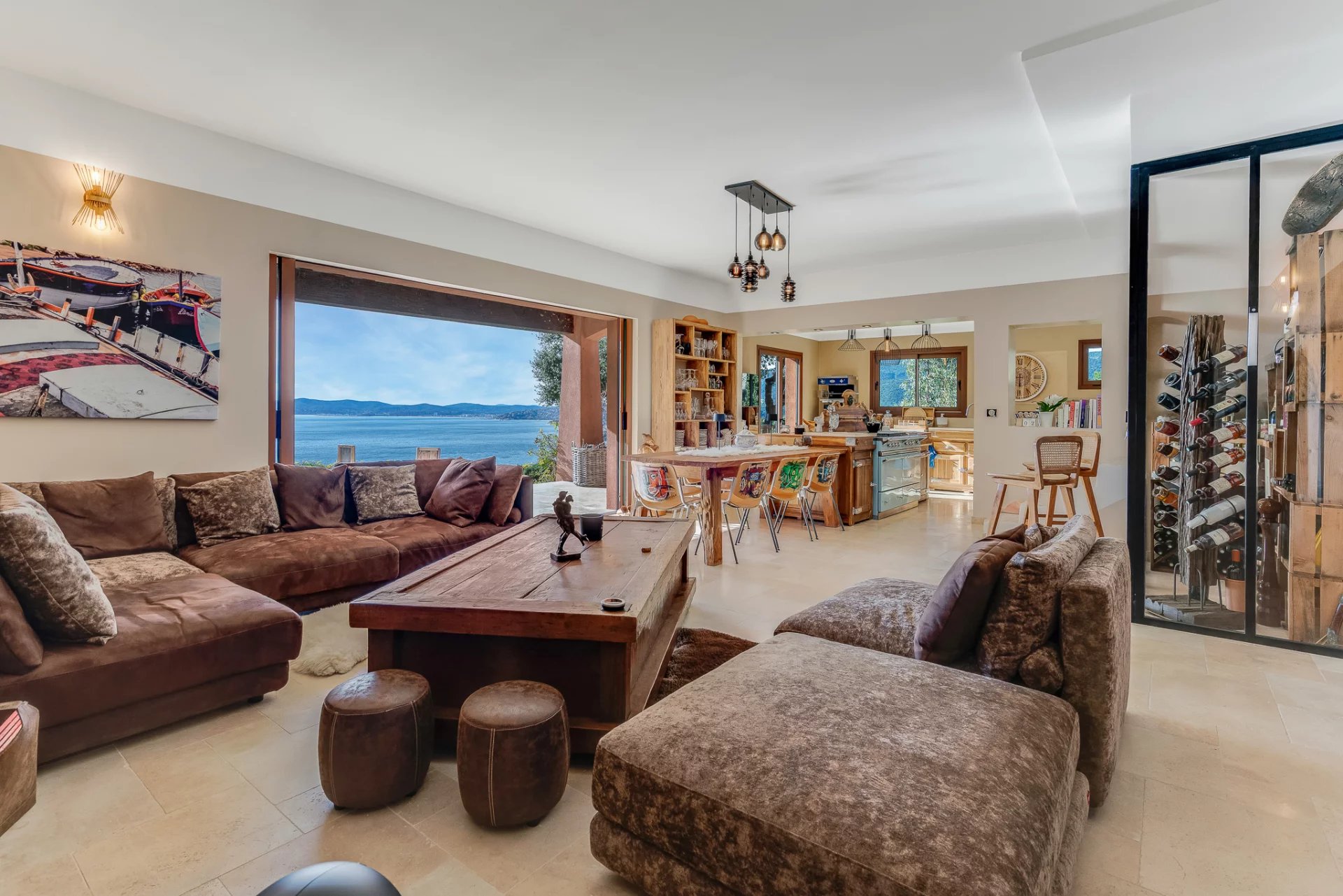 Exceptional property with mooring