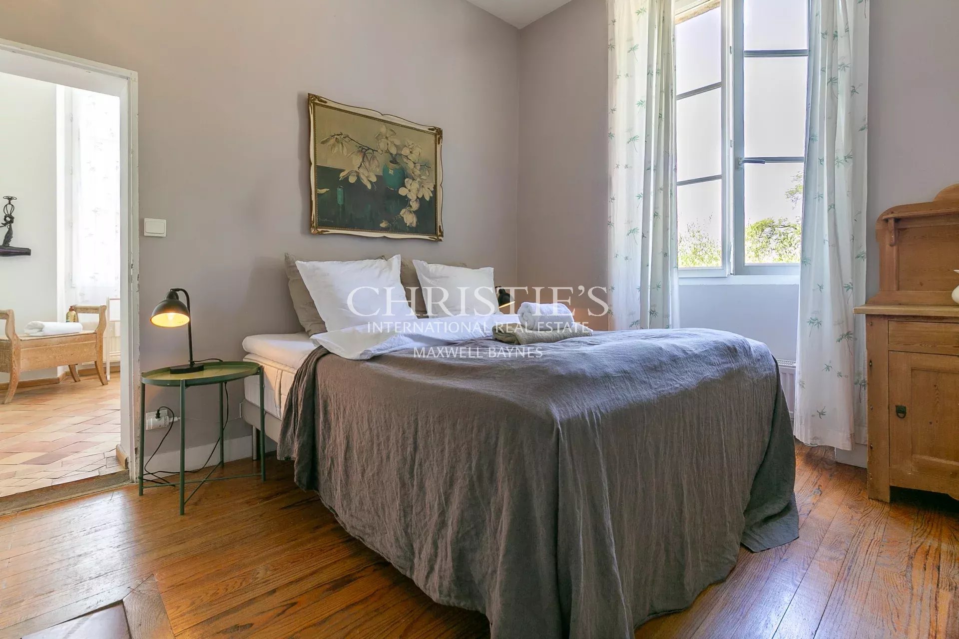 11 Bedroom Villa/Townhouse's Image 11
