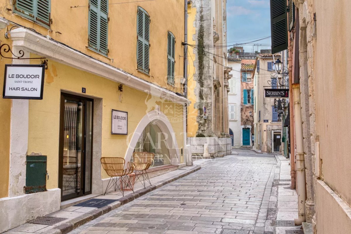 Deux appartements de caractère au cœur du village historique de Saint-Tropez