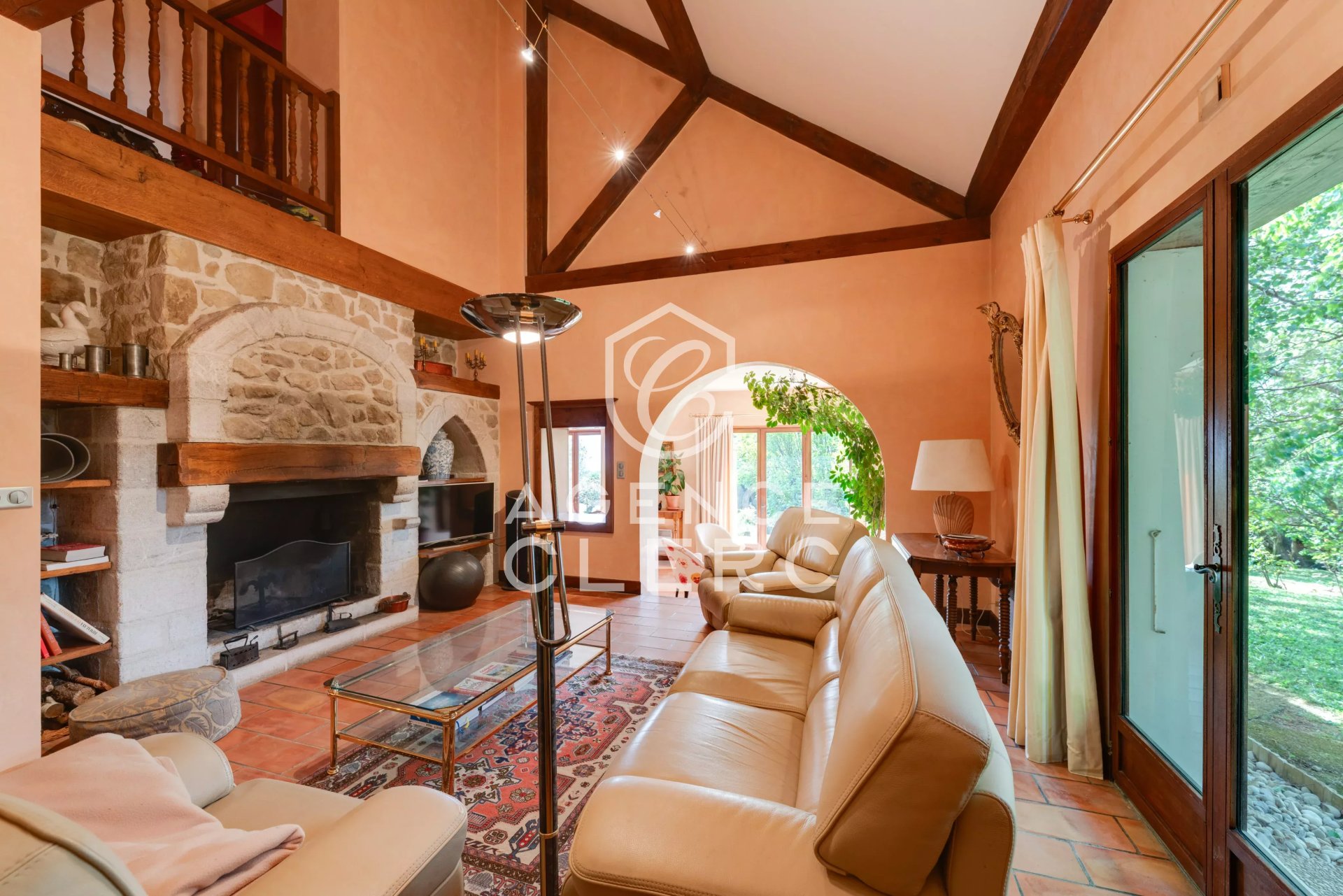 5 Bedroom Villa/Townhouse's Image 7