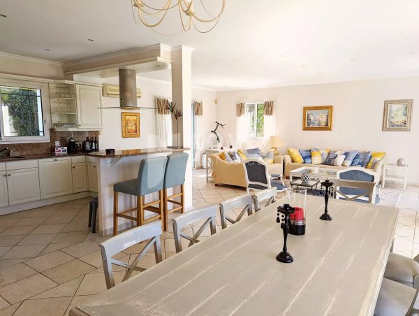 MOUGINS - VILLA WITH PANORAMIC VIEW — photo 7