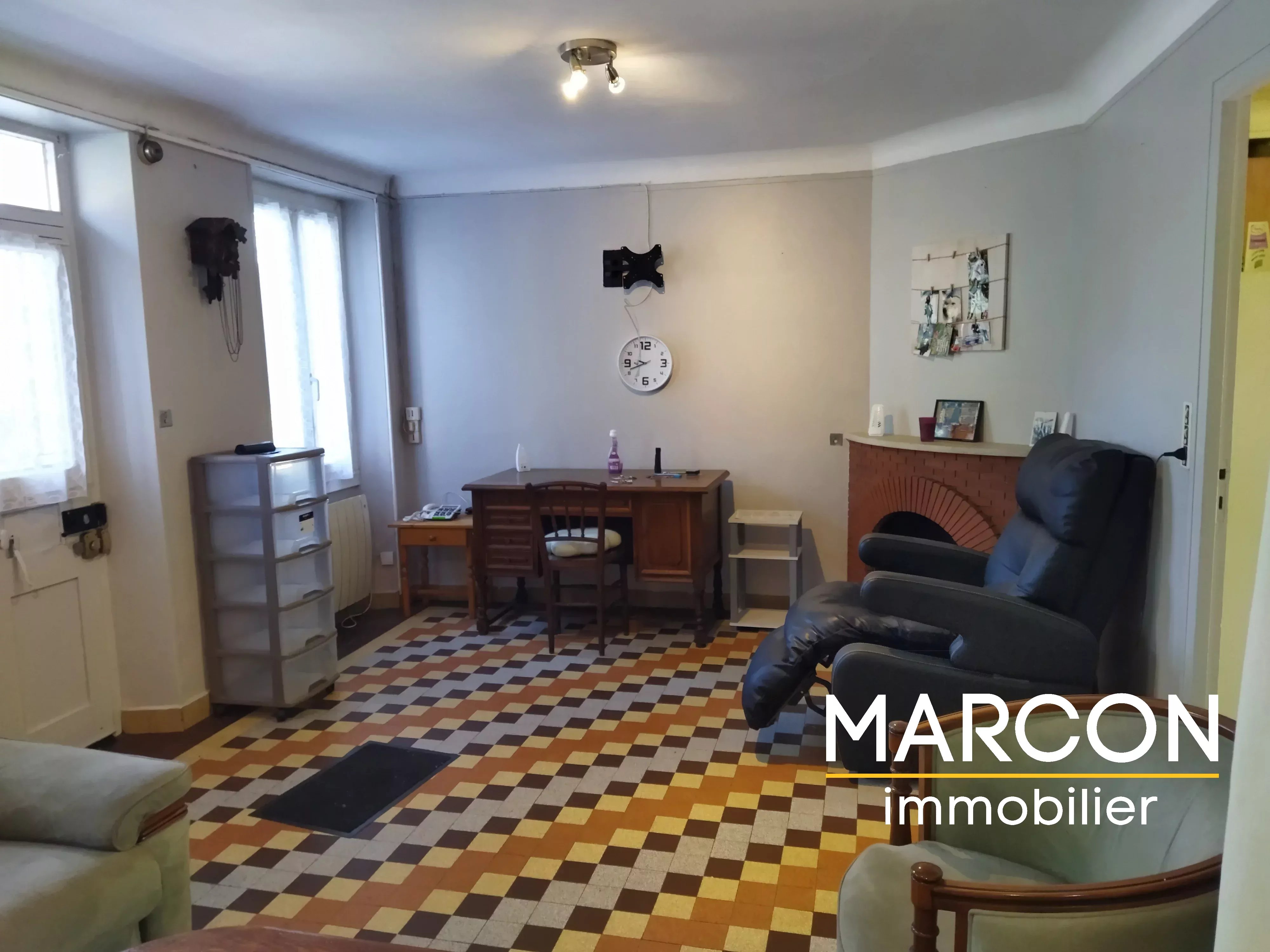 BELLE MAISON EN PIERRES entre GUERET et BOURGANEUF