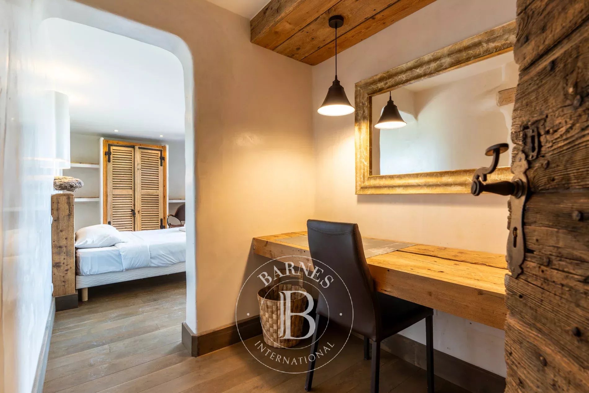 Exclusive listing – Bonifacio. Architect-designed villa in the style of a bergerie, featuring 4 bedrooms, a swimming pool, sea and mountain views, and close proximity to the beach. - picture 26 title=