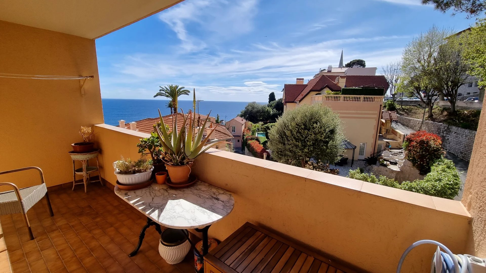 3BR WITH SEA VIEW IN CAP D'AIL