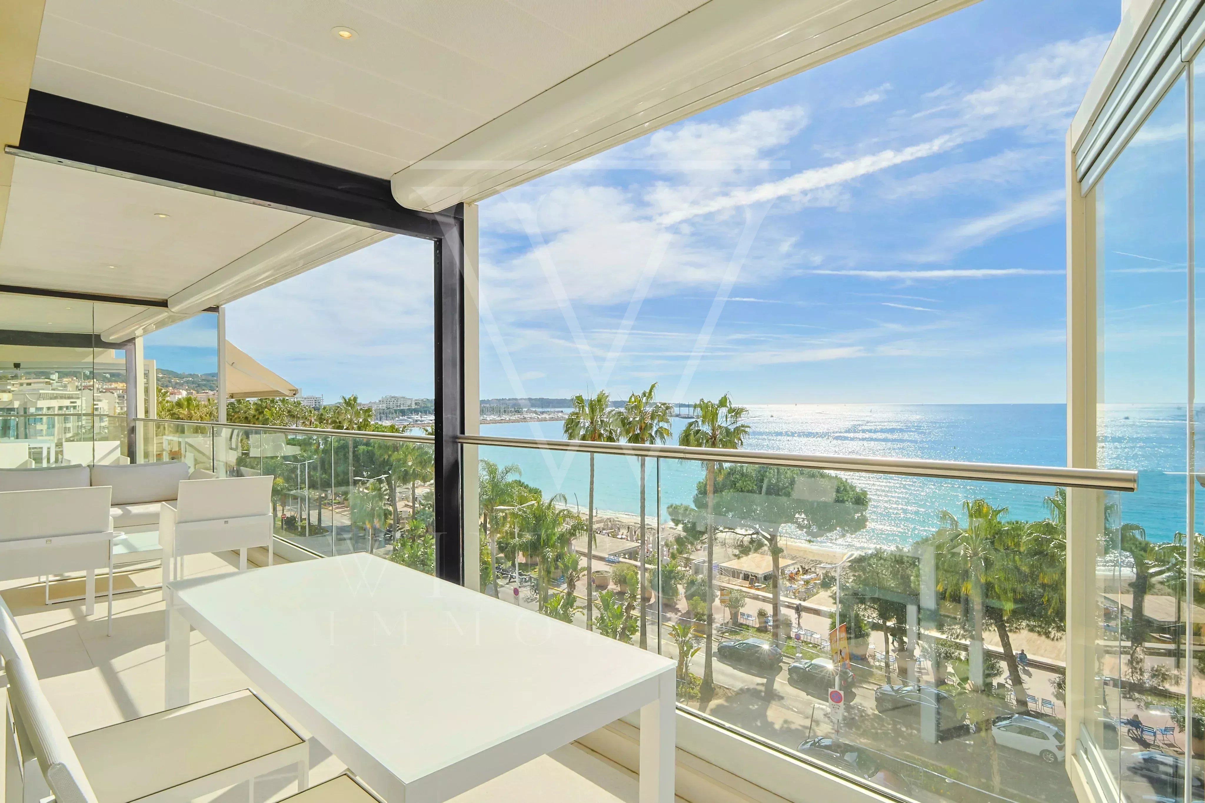 CANNES CROISETTE - VUE MER PANORAMIQUE - EXCEPTIONNEL 4 PIÈCES