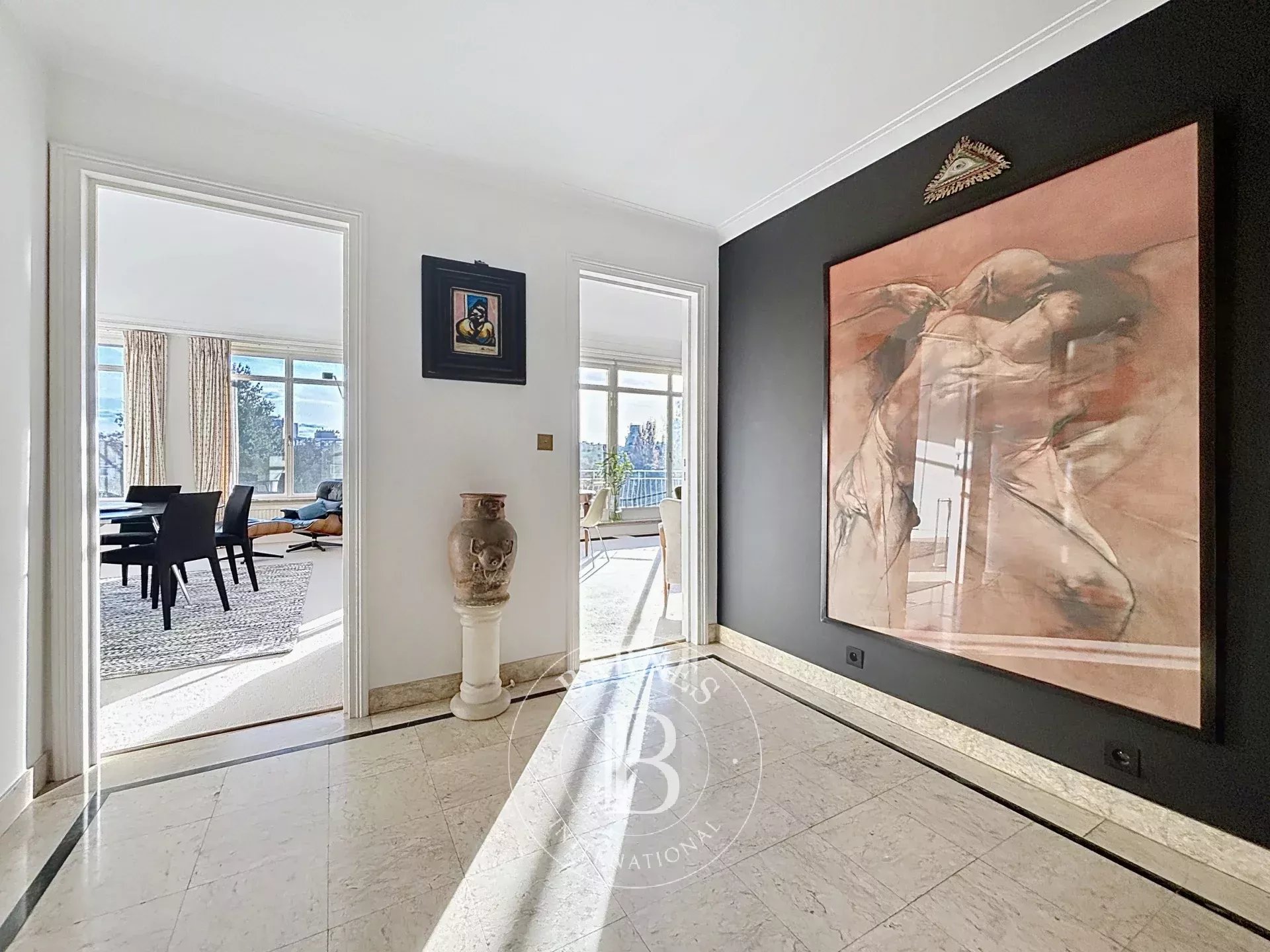 Jardin du Roi - Prachtig appartement met 2 slaapkamers, terras, garage