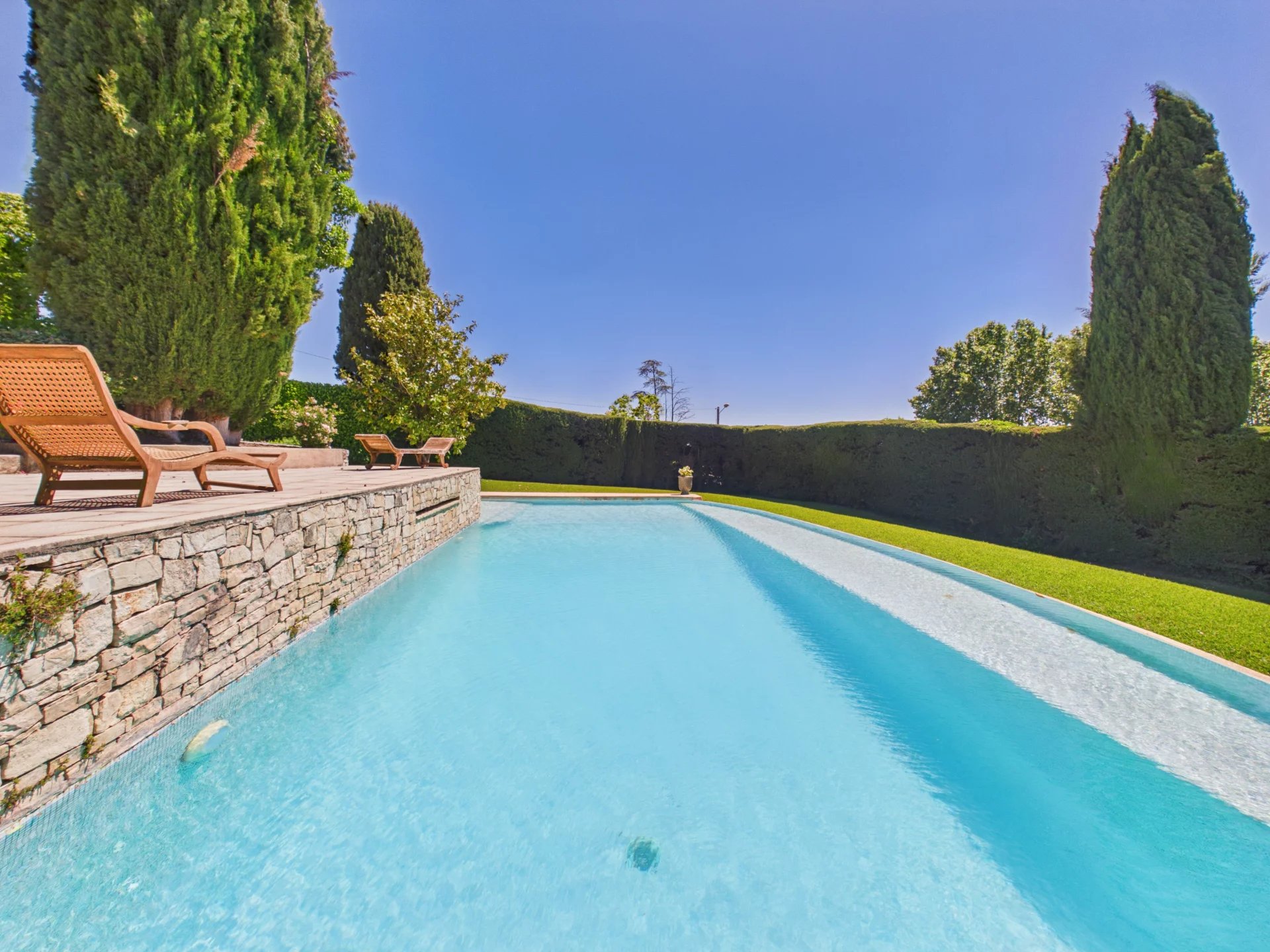 Charming old stone farmhouse with character - Callian