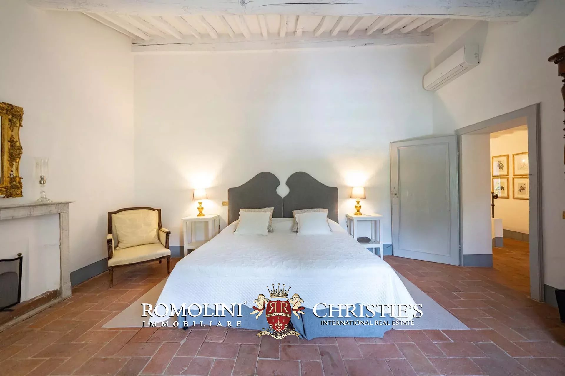 15 Bedroom Villa/Townhouse's Image 42