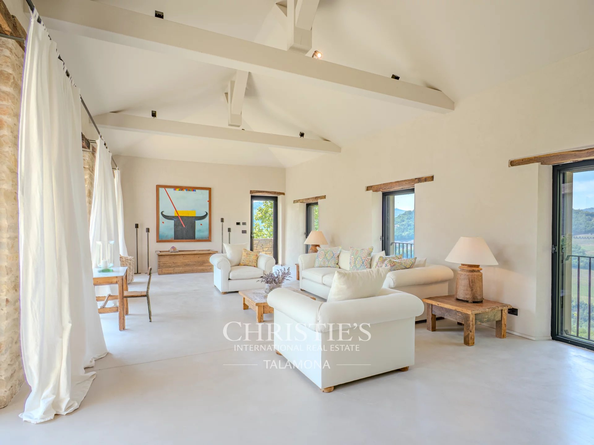 4 Bedroom Villa/Townhouse's Image 17
