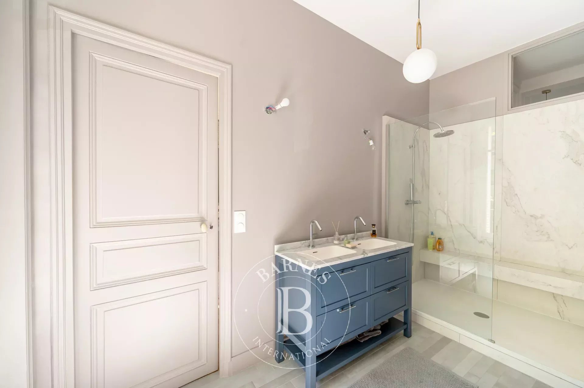 Neuilly Peretti Mairie - renovated family apartment with reception rooms - picture 14