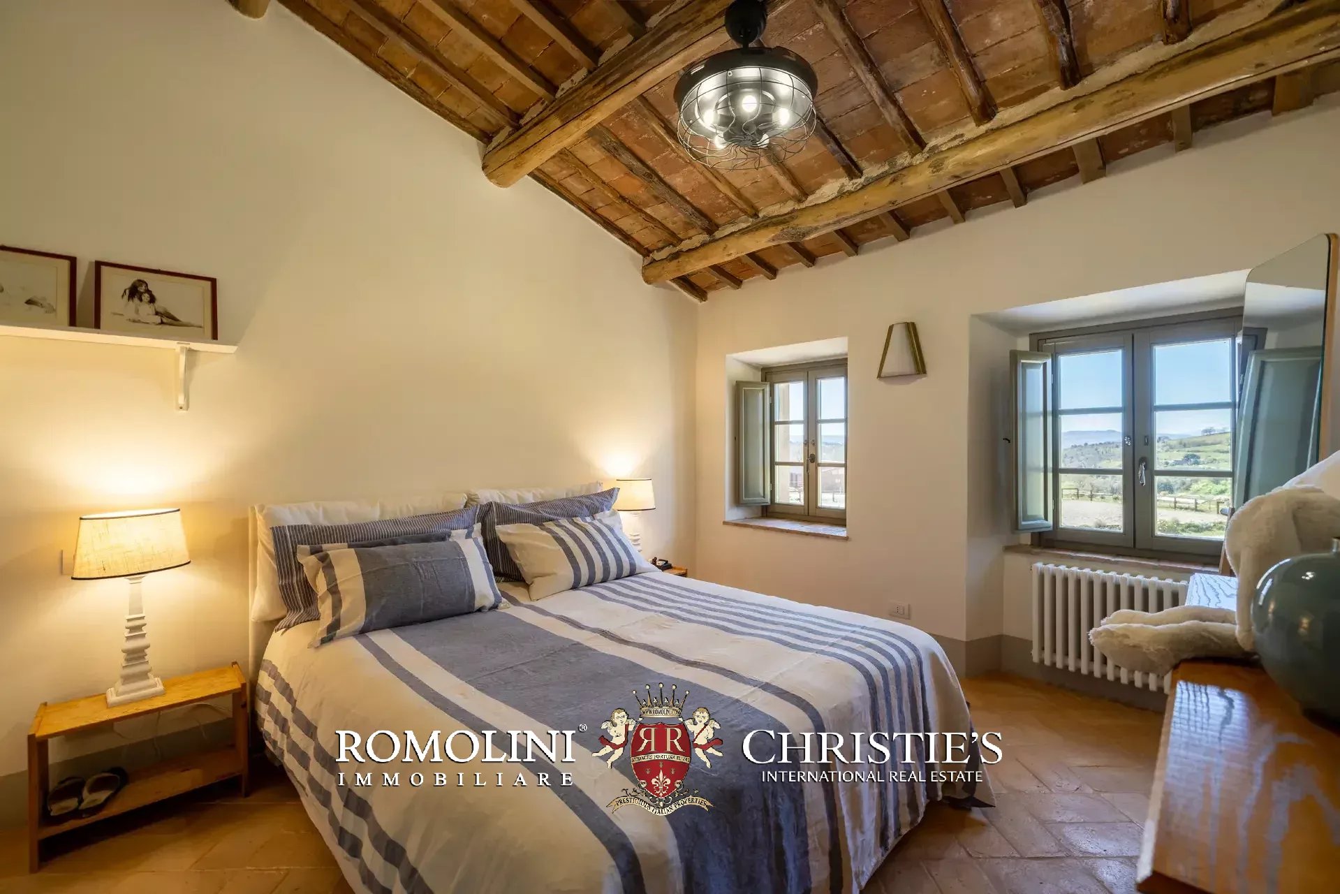 6 Bedroom Villa/Townhouse's Image 118