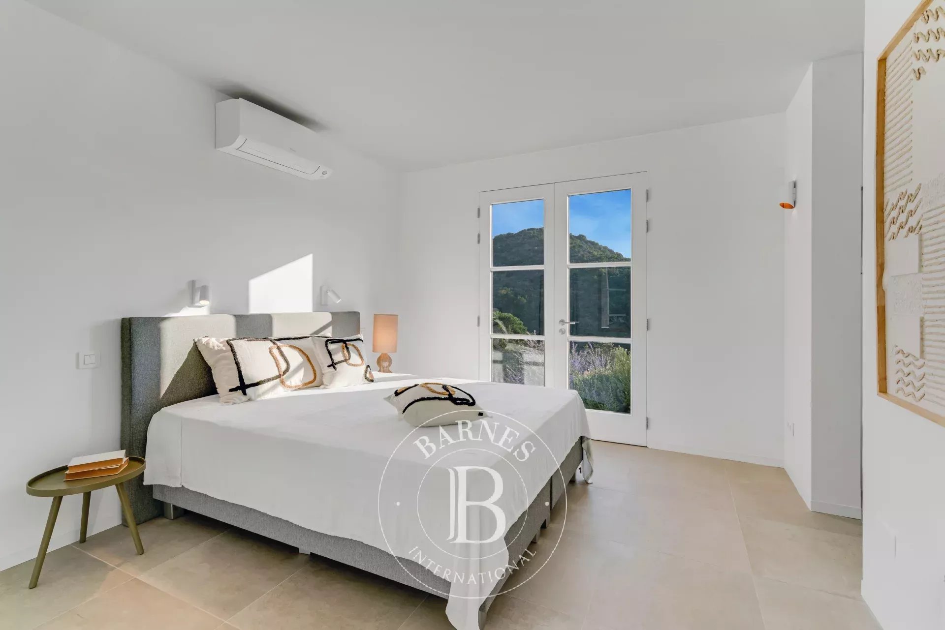 Ev Grimaud - picture 15