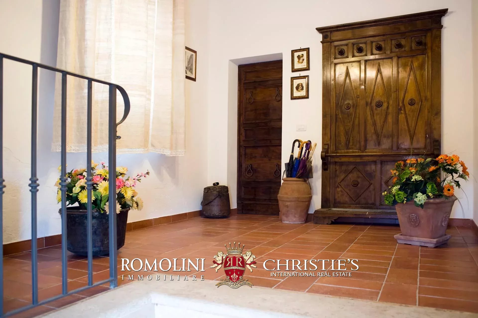 9 Bedroom Villa/Townhouse's Image 63