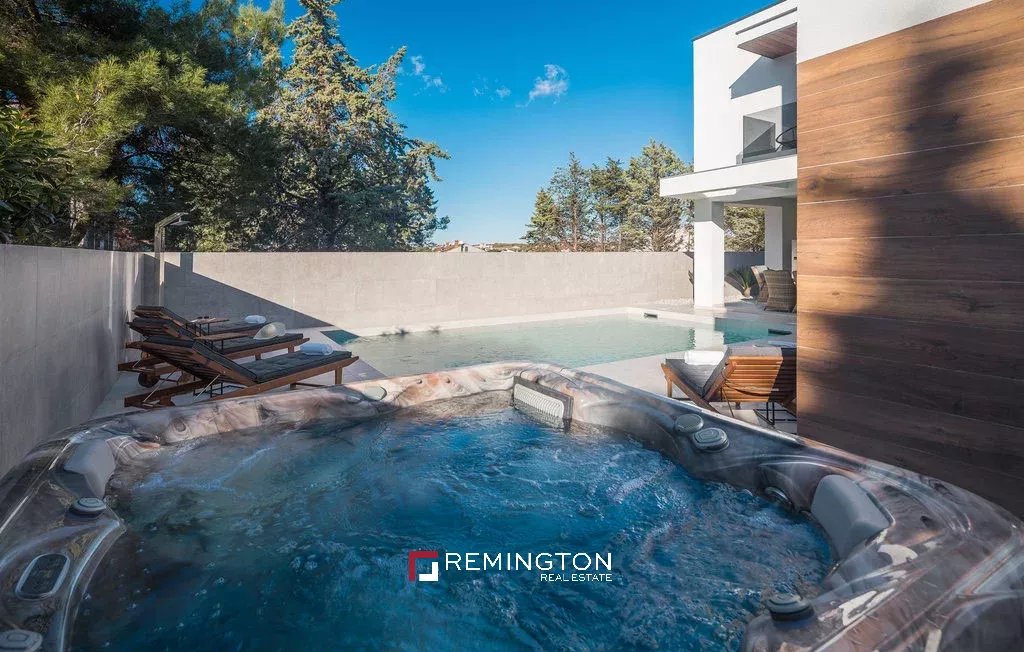 4 Bedroom Villa/Townhouse's Image 25