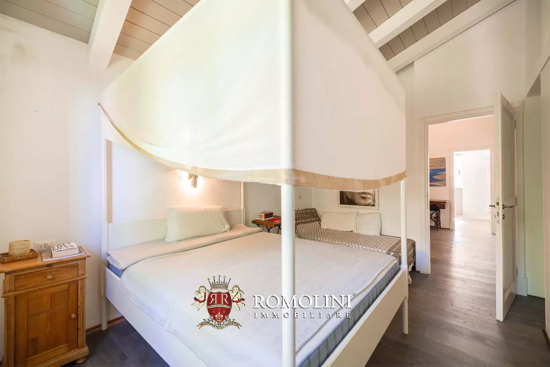 4 Bedroom Villa/Townhouse's Image 37