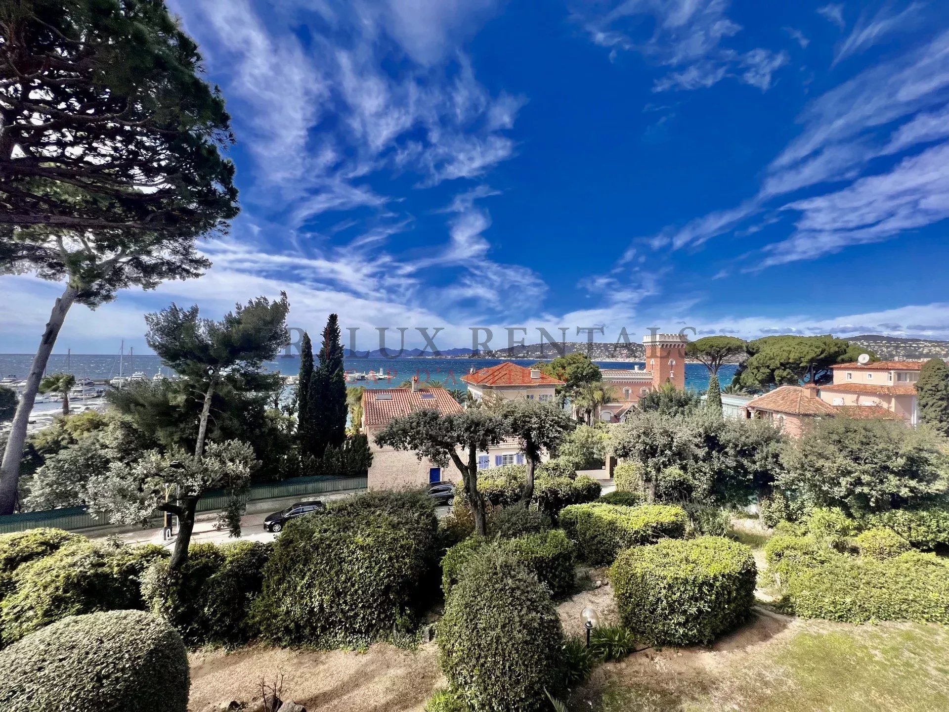 Juan les pins, face mer