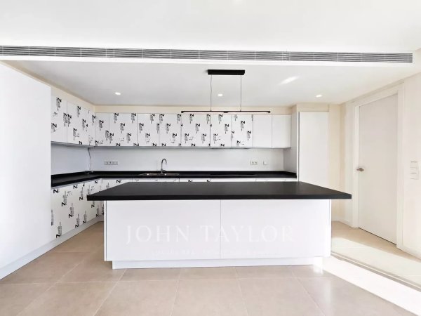 Exclusive New-Build Villa with Sea Views in the Heart of Santa Eulalia, Ibiza — photo 4